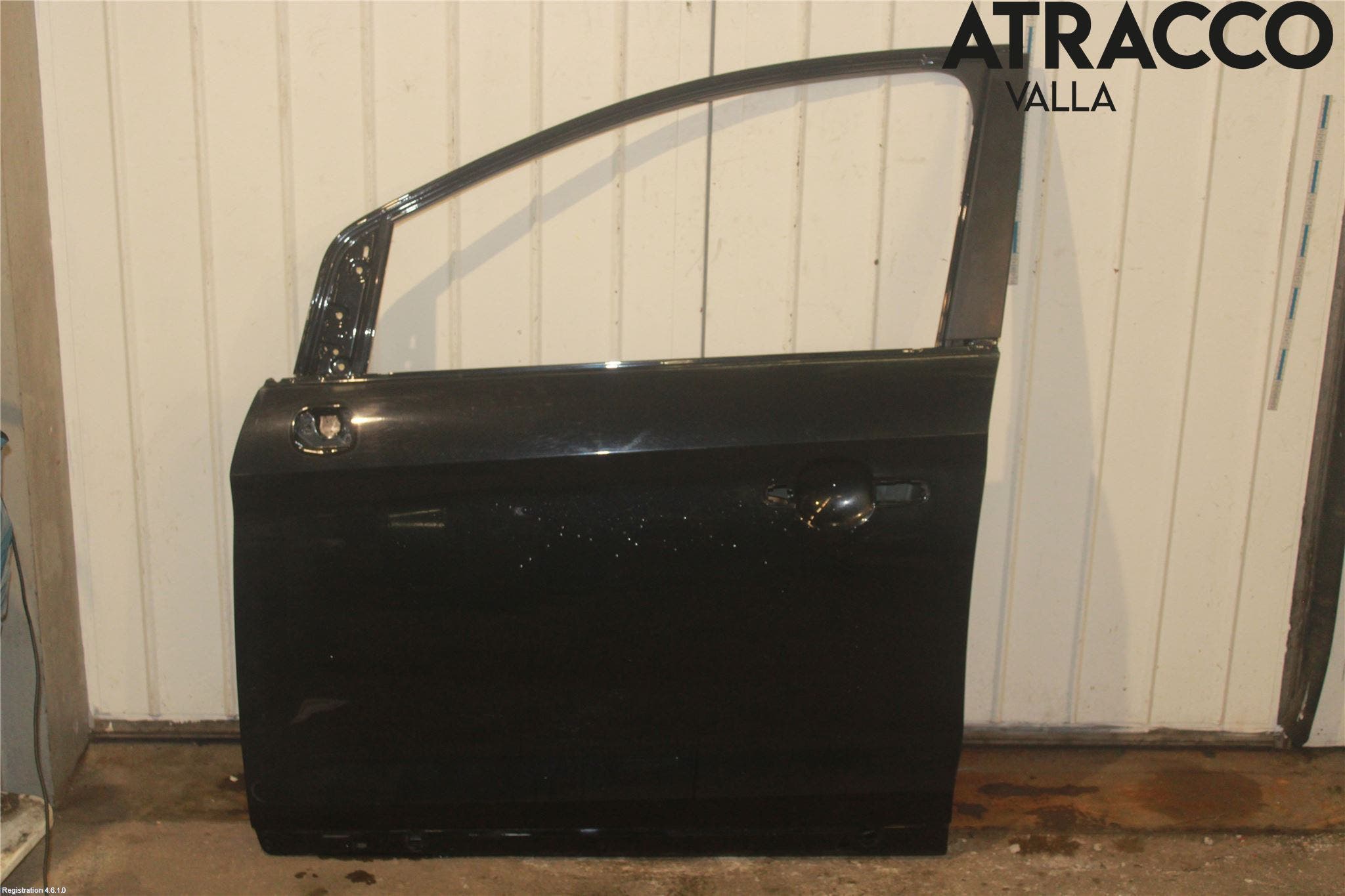 Ford KUGA 08-12 Dörr Fram Vänster