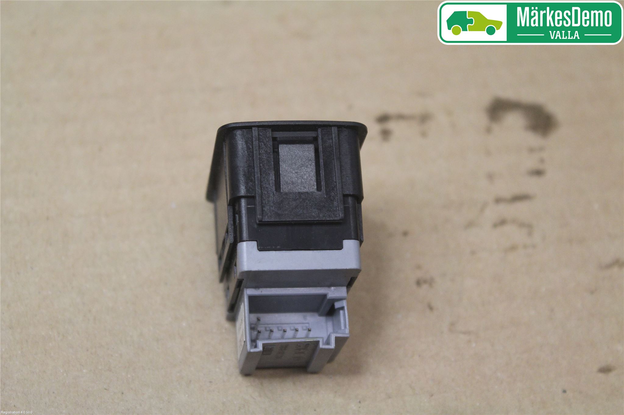 Audi A4/S4 08-11 Strömställare Fram