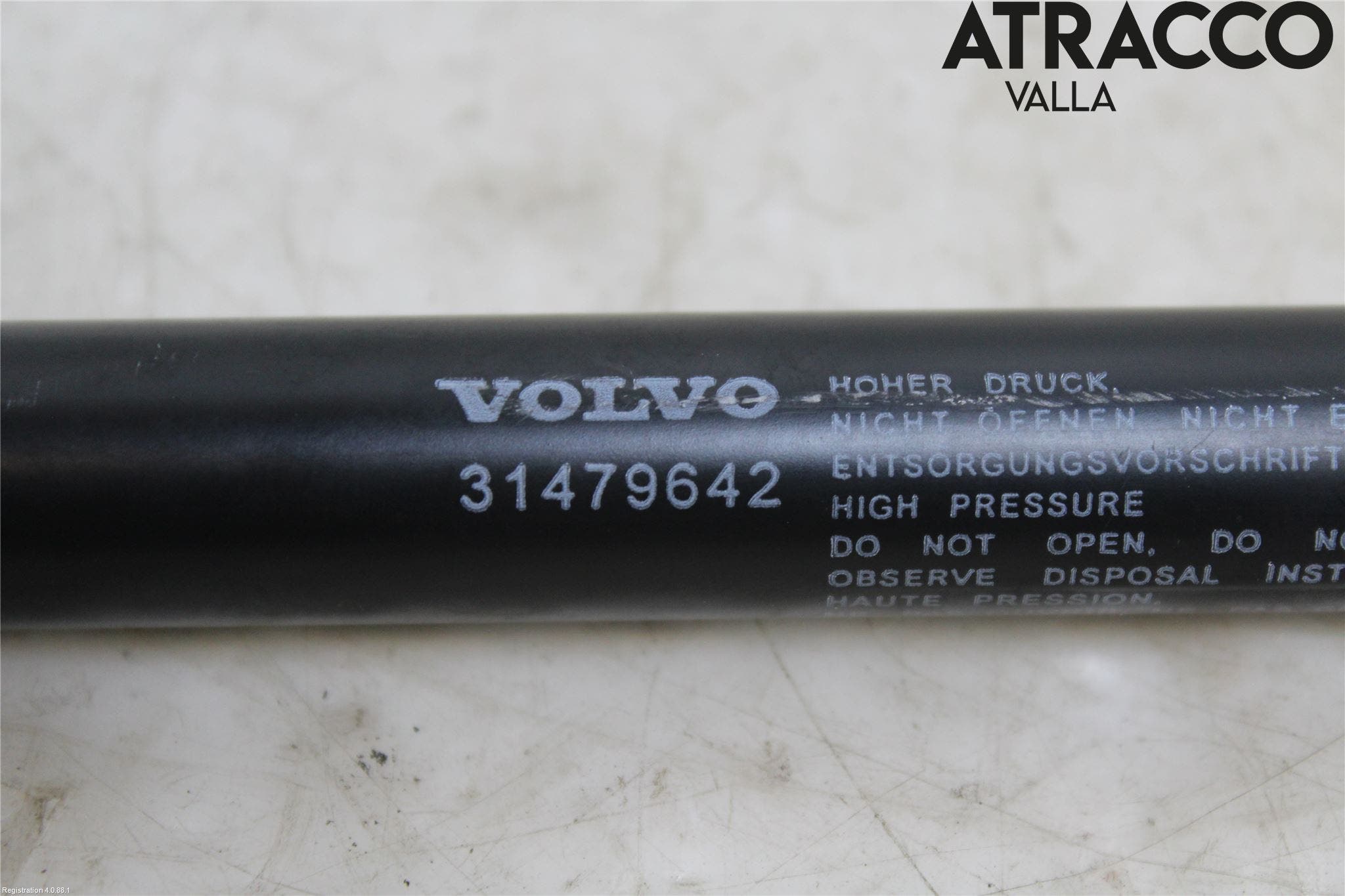 Volvo V90 17->> Gasfjäder Motorhuv