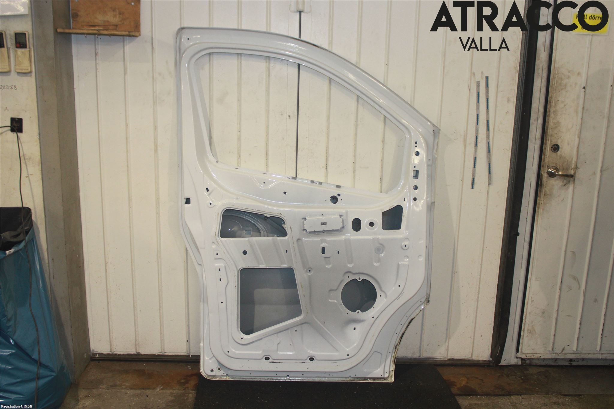 Renault TRAFIC/E-TECH 15- Dörr Fram Vänster