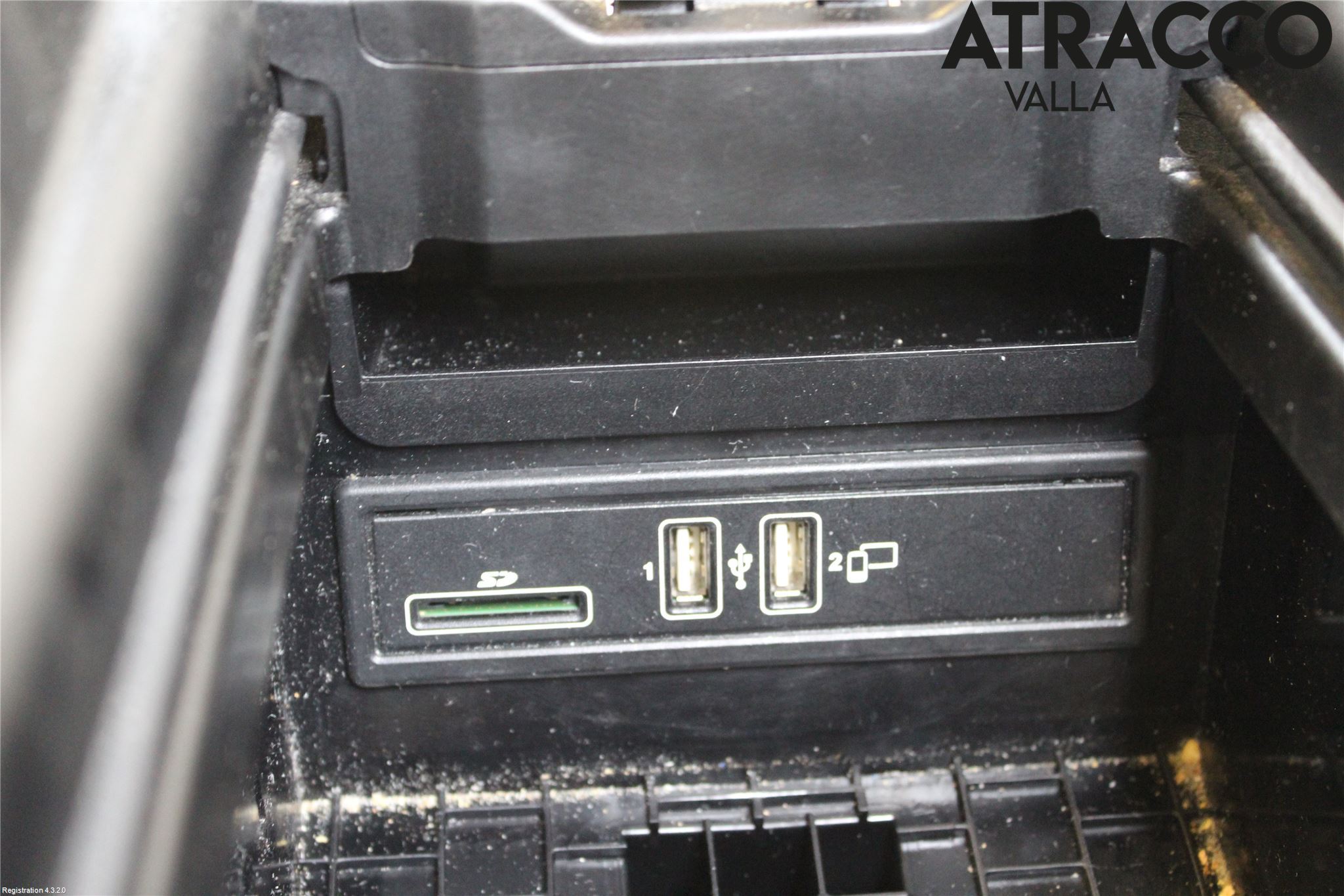 Mercedes-Benz MB E-KLASS (W213) 16-23 Inr Tunnelfack