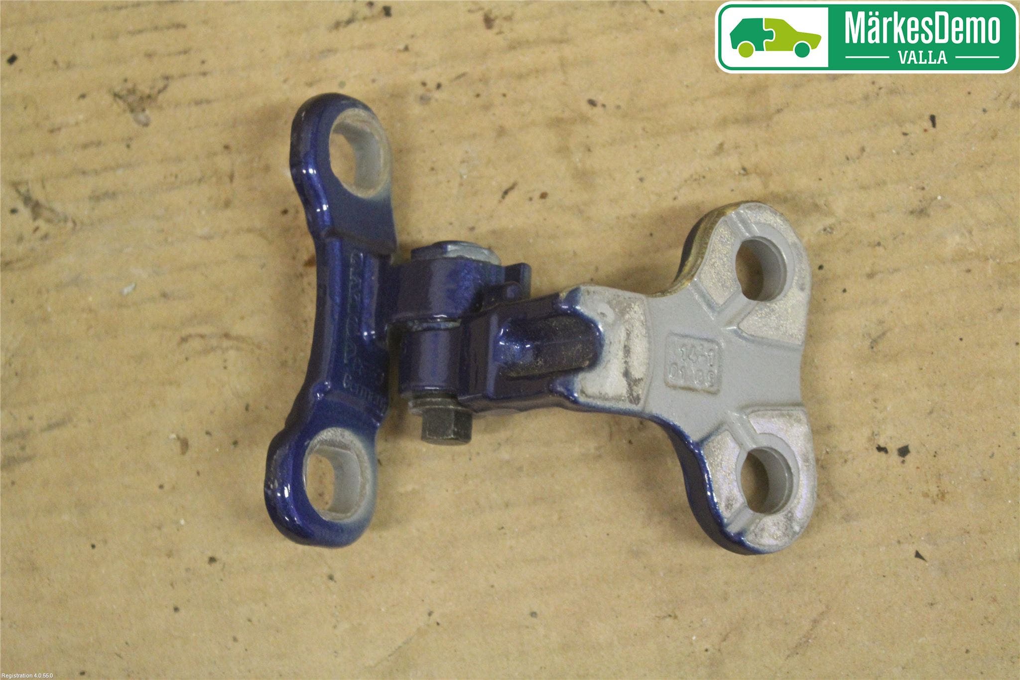 Volvo C30 07-10 Dörrgångjärn