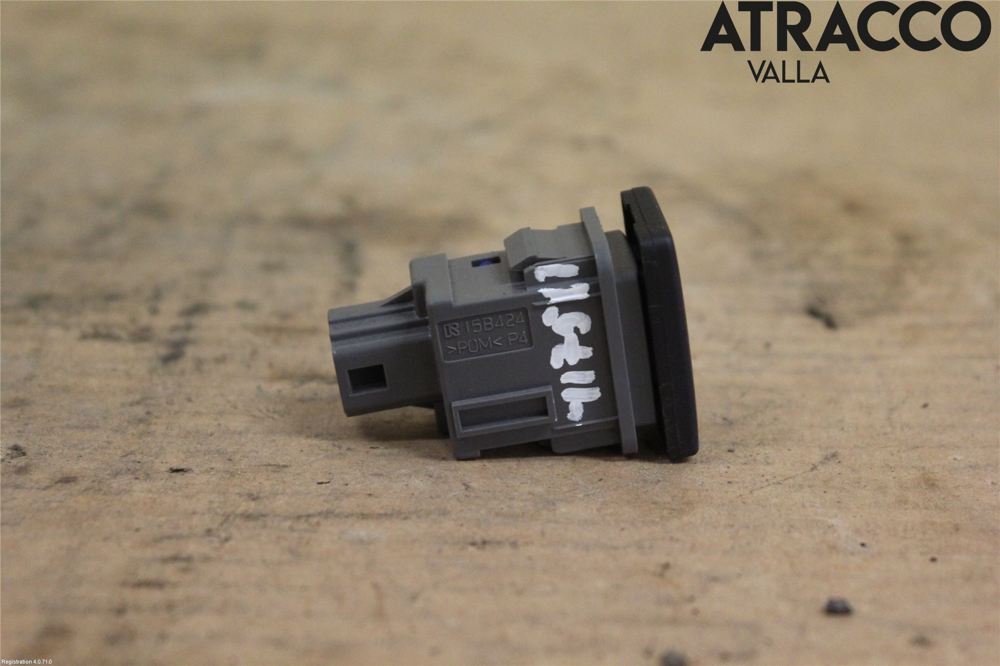 Toyota AURIS 13-19 Strömställare Övrigt