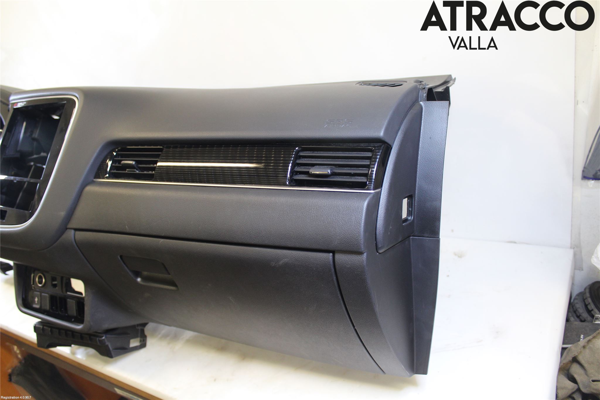 Mitsubishi OUTLANDER 13-21 Instrumentbräda