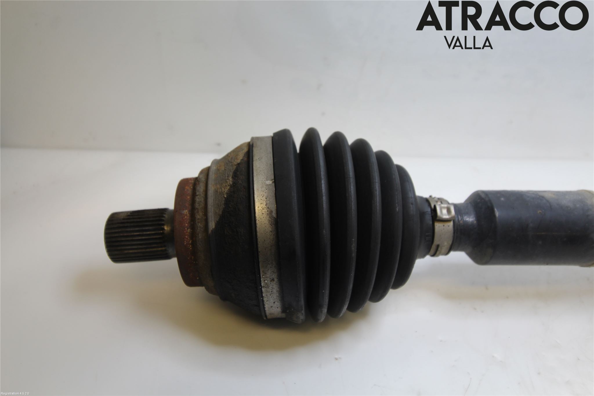 Volkswagen VW CADDY 16-20 Drivaxel Fram Höger