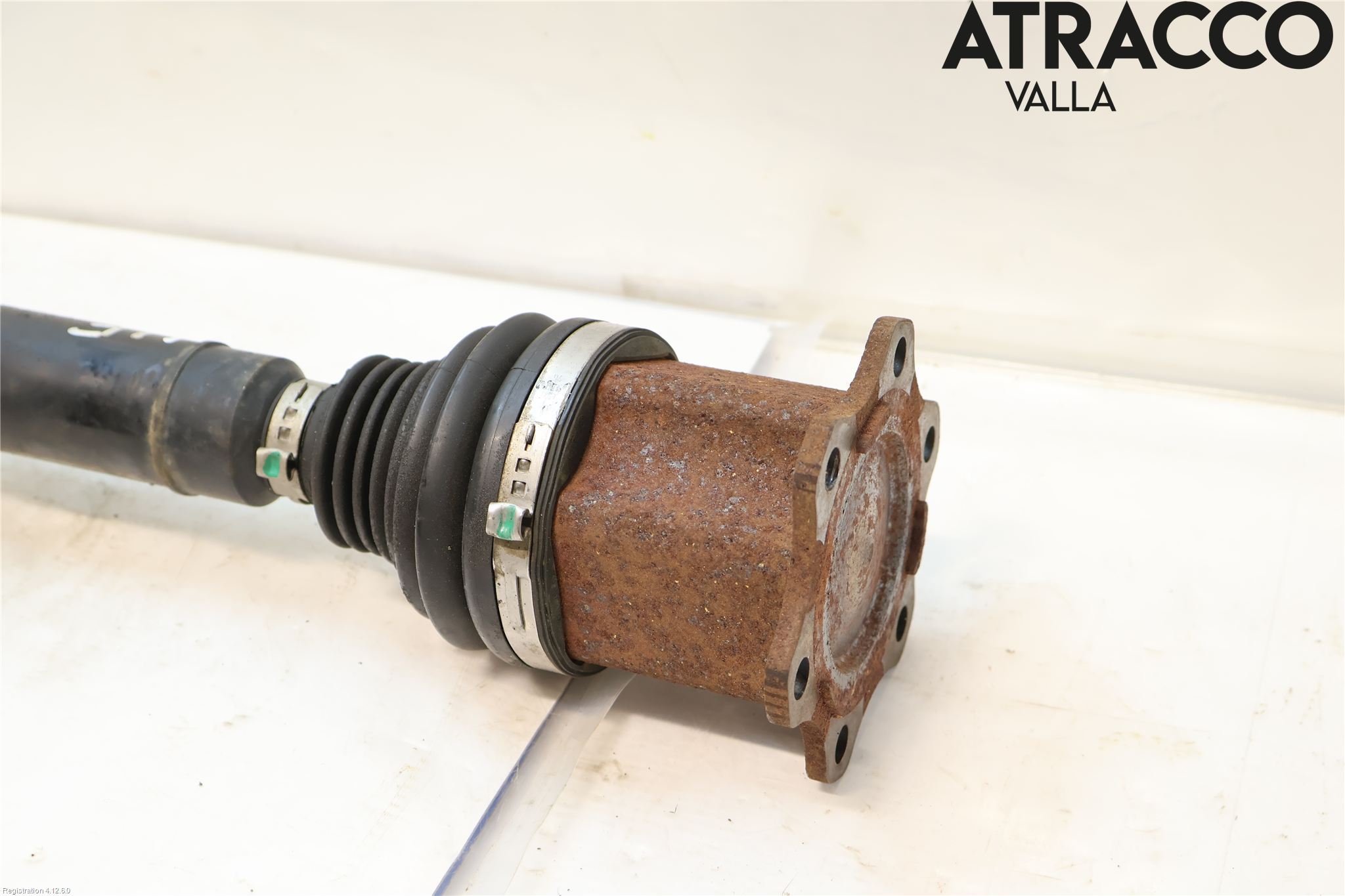Volkswagen VW PASSAT 11-14 Drivaxel Fram Höger