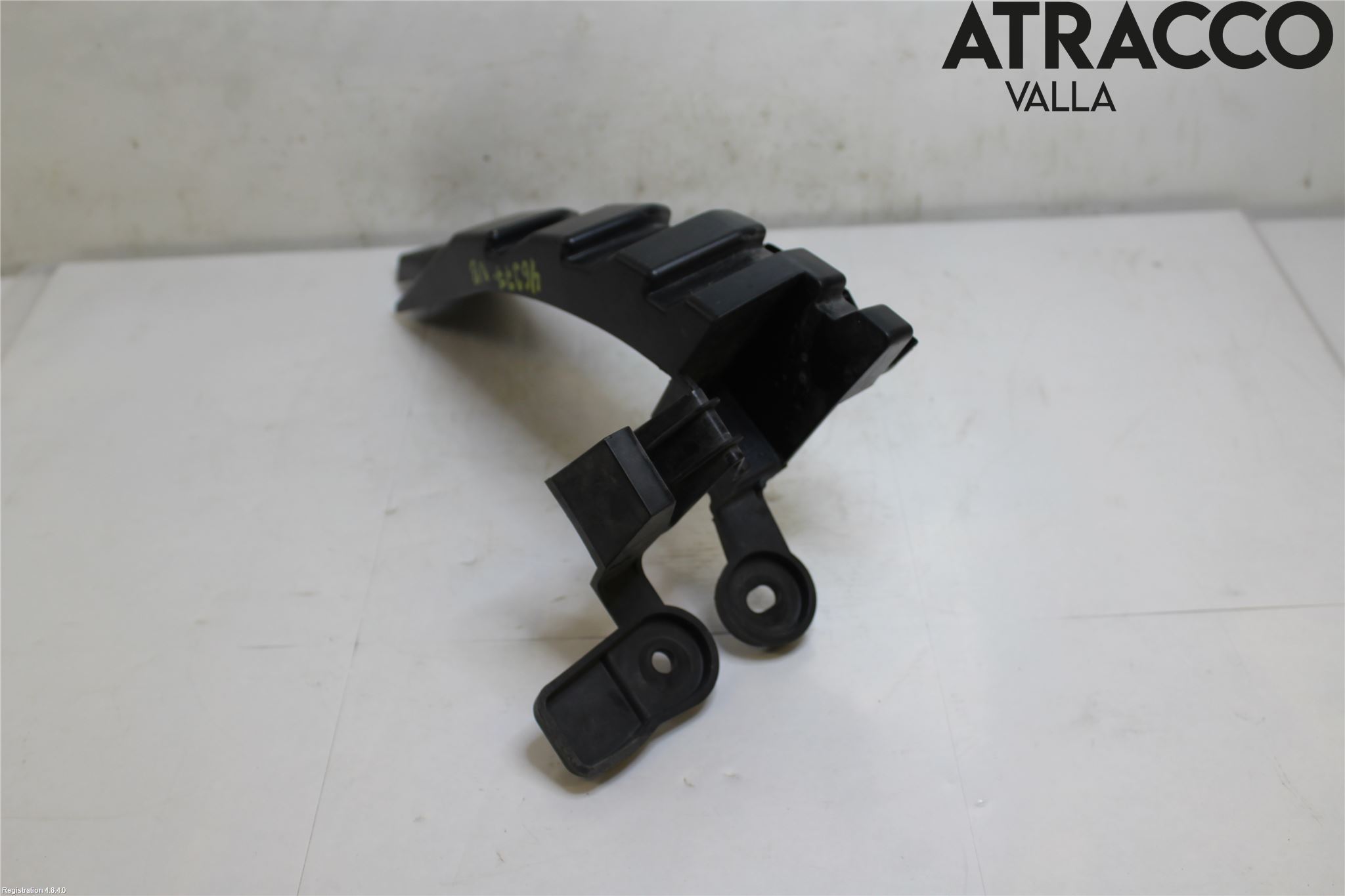 Jaguar F-PACE Stötfångarfäste Bak Vä