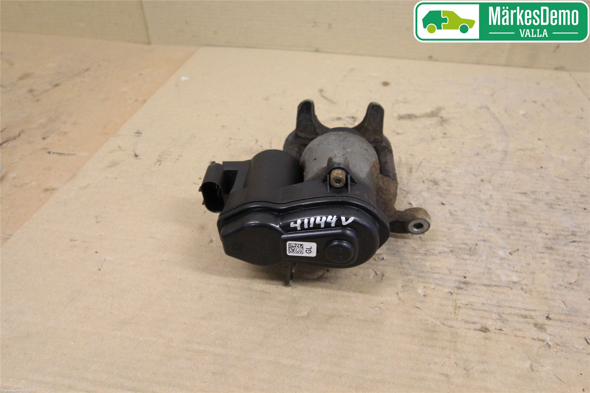 BMW 5 F10/F11/F18 09-17 Bromsok Bak Vänster