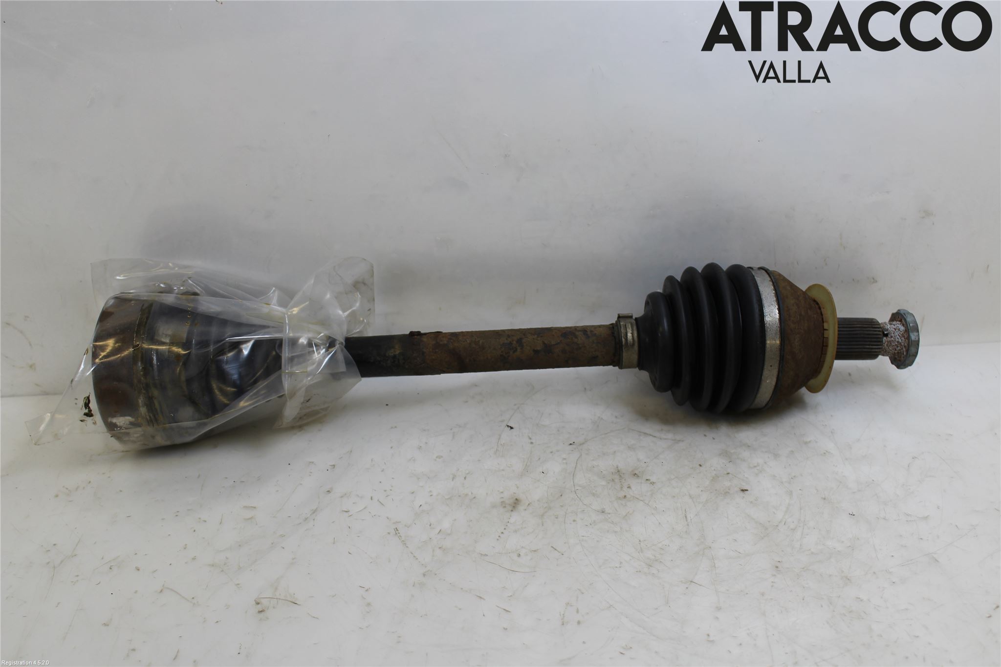 Volkswagen VW POLO 10-17 Drivaxel Fram Vänster