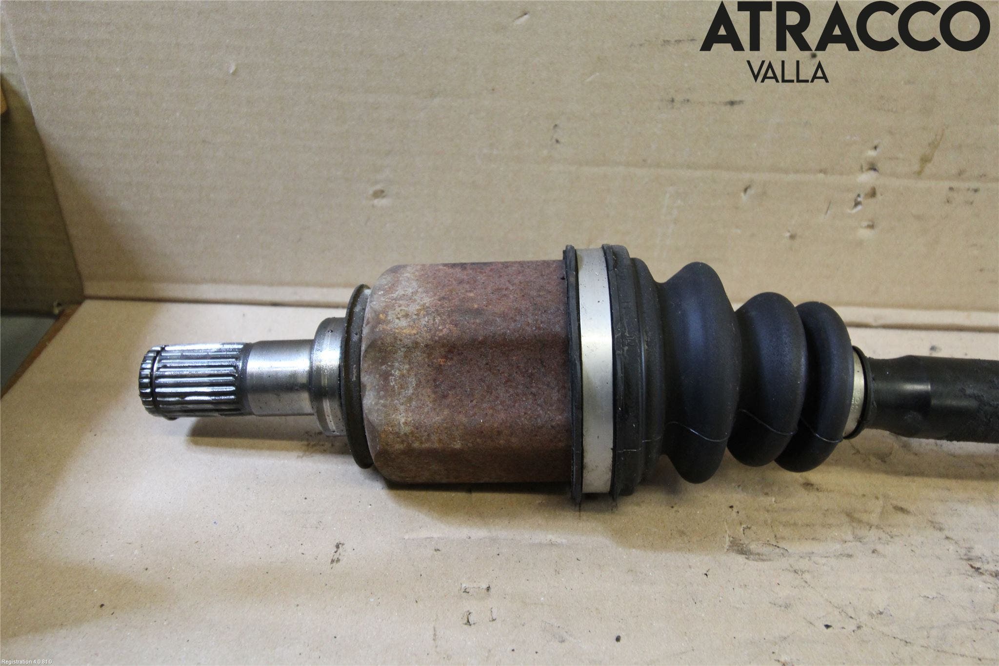 Kia CEED 06-12 Drivaxel Fram Höger