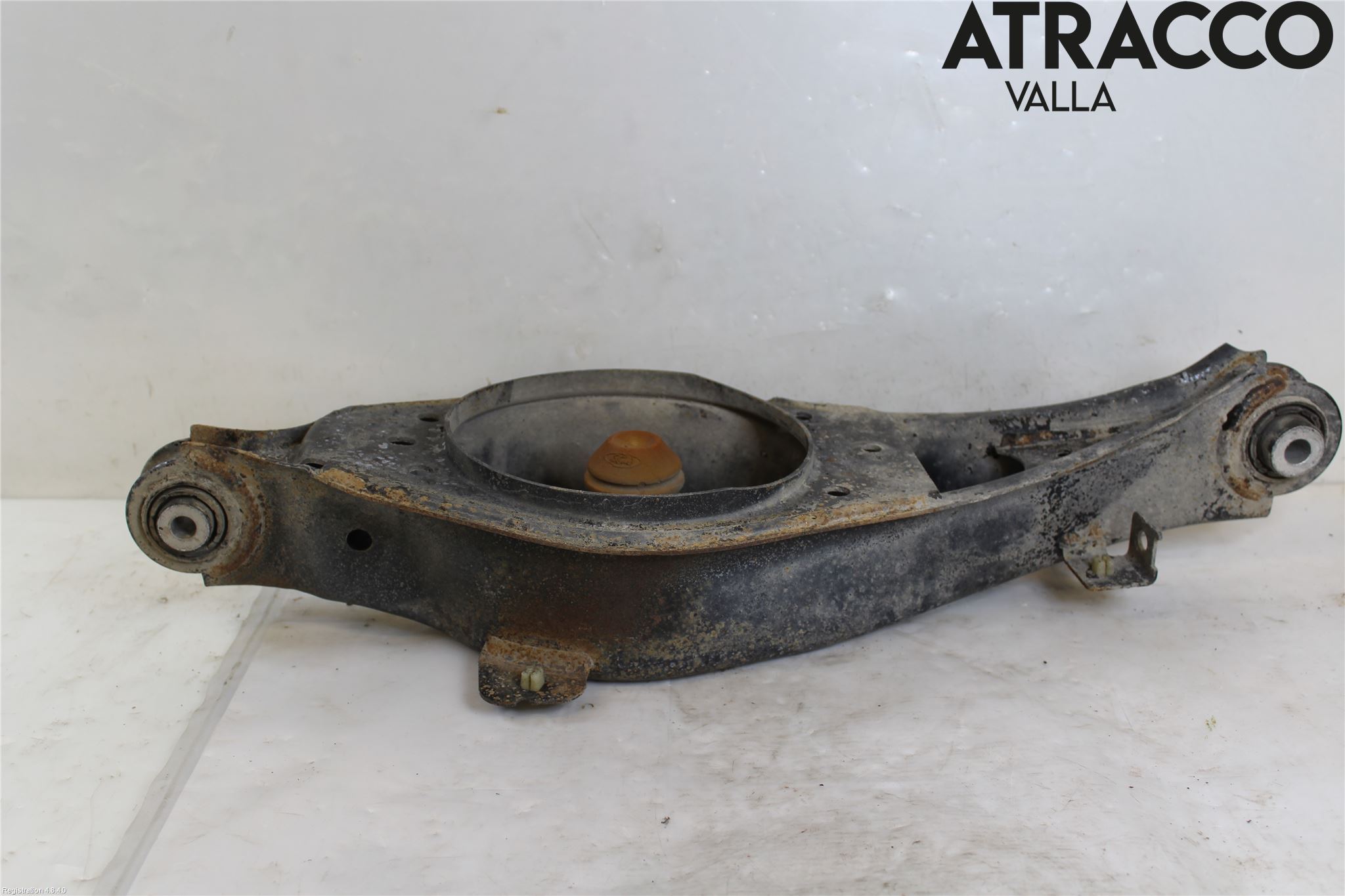 Ford FOCUS 15-18 Bärarm Bak Höger