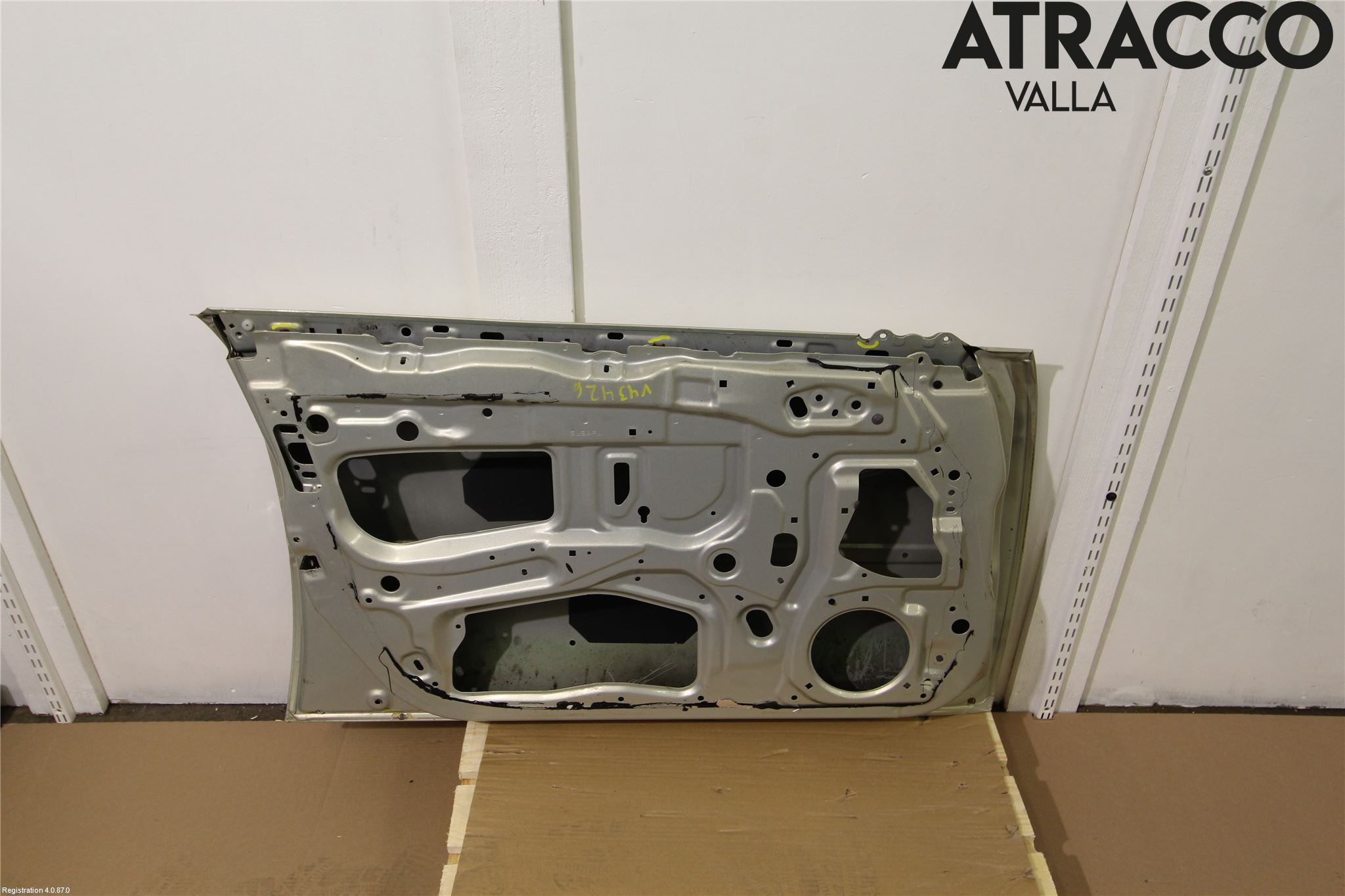 Subaru LEGACY    04-06 Dörr Fram Vänster