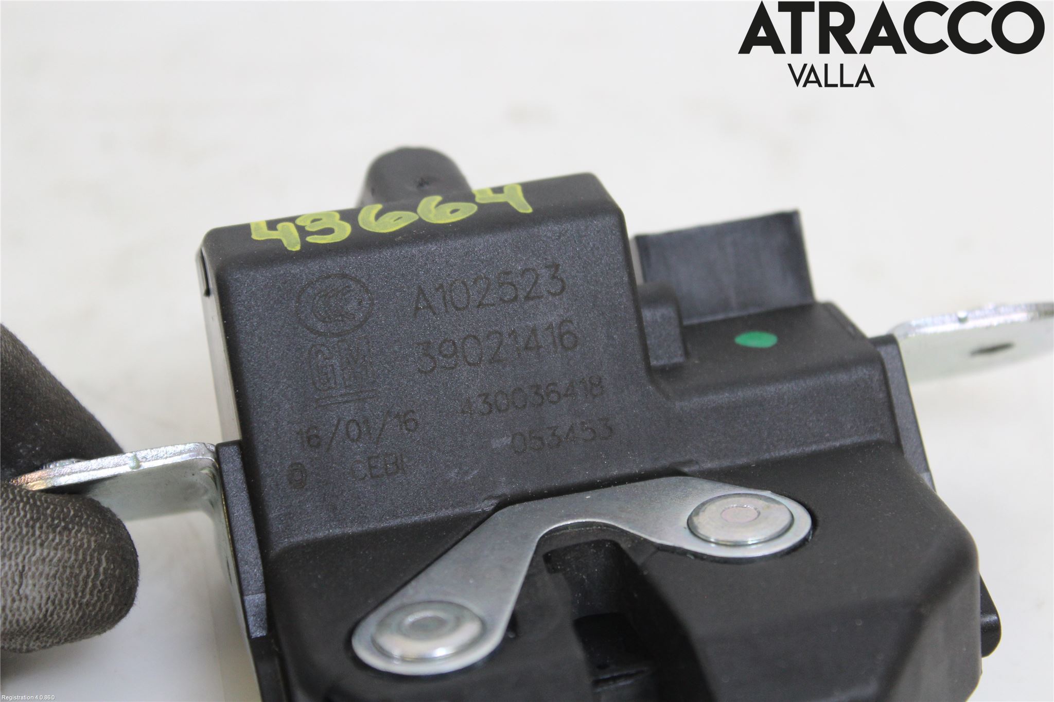 Opel ASTRA K 16-22 Låskista Baklucka