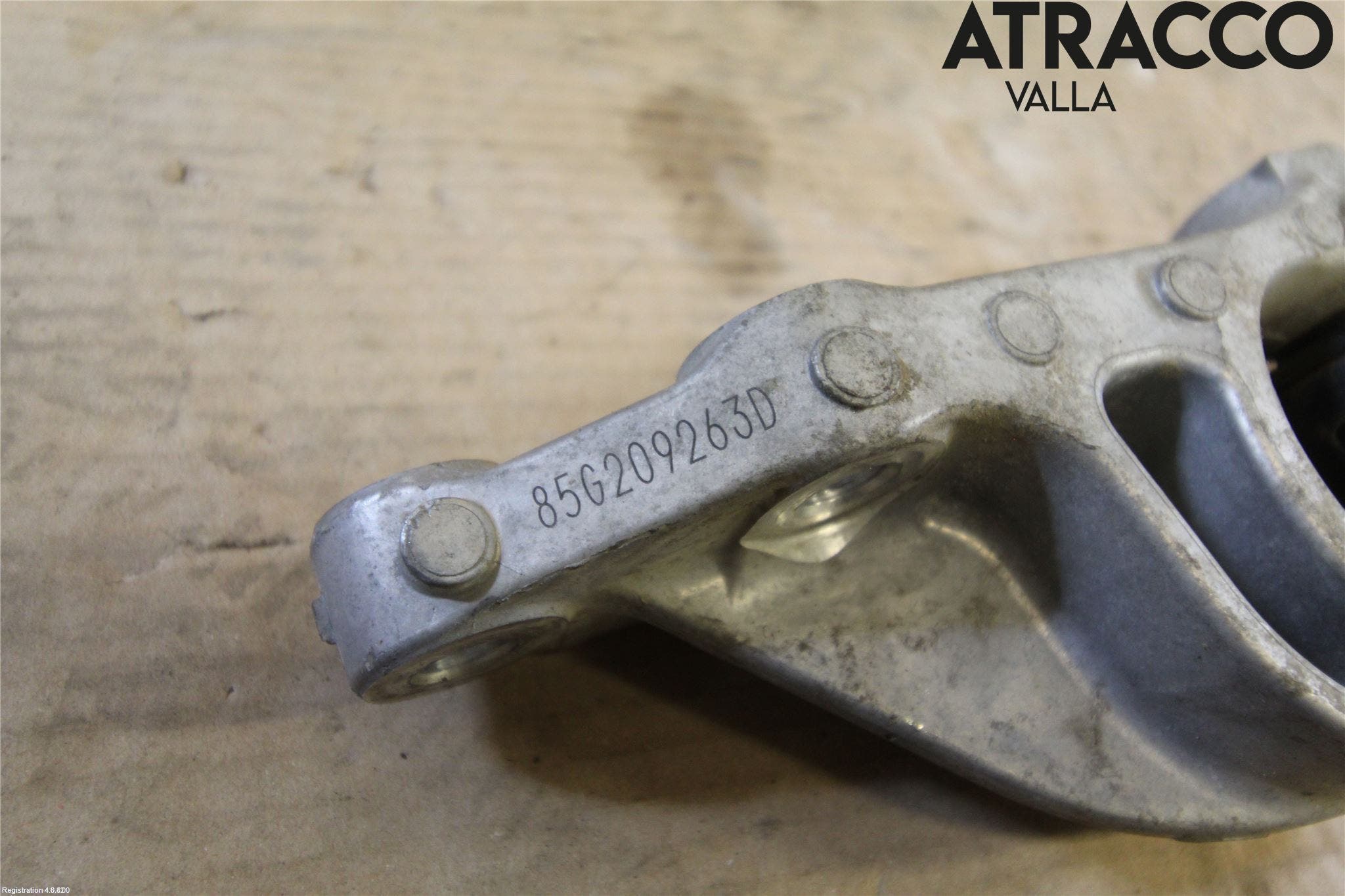 Suzuki SWIFT 17-24 Motorfäste