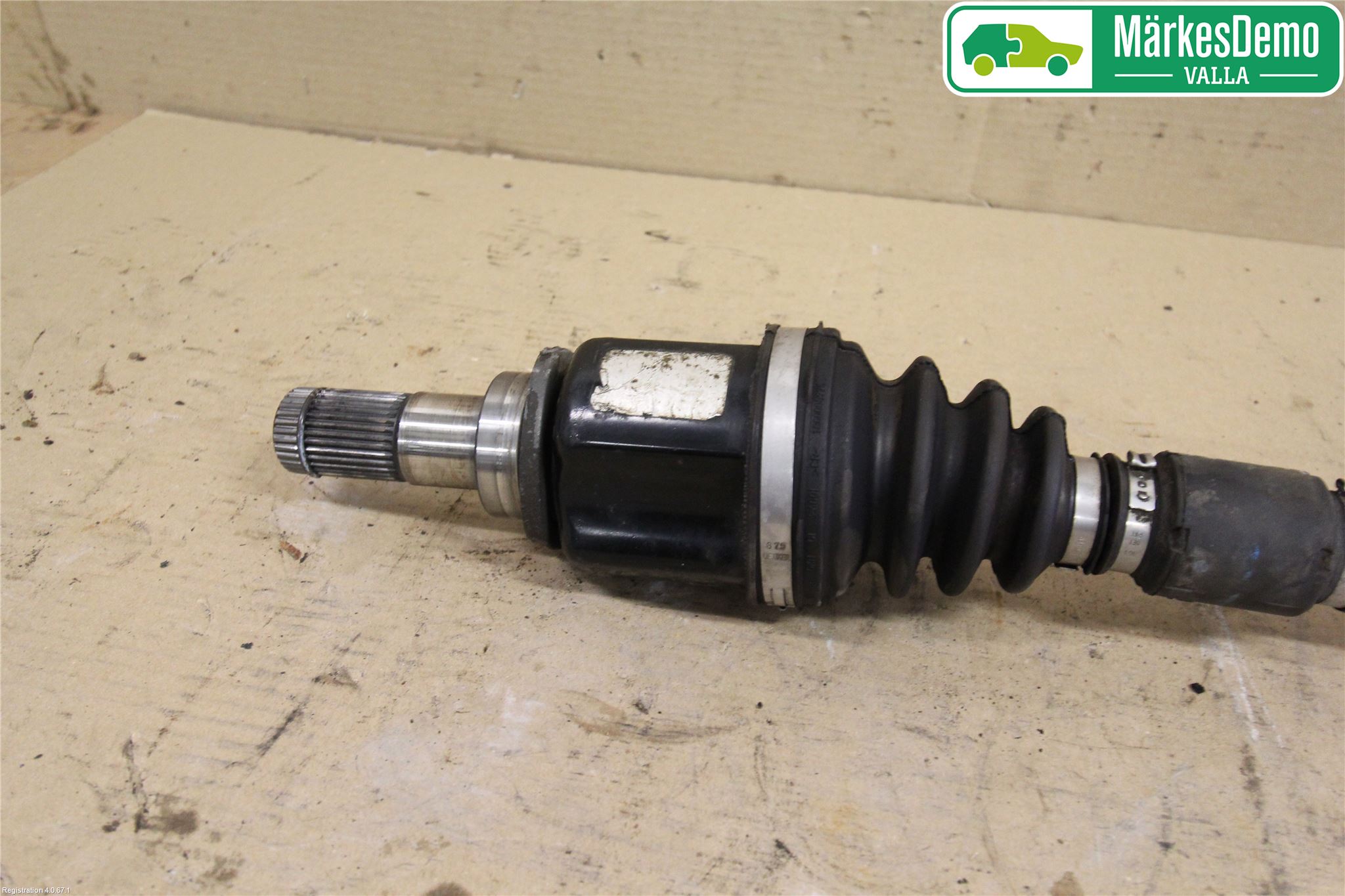 Mazda 5 05-10 Drivaxel Fram Vänster