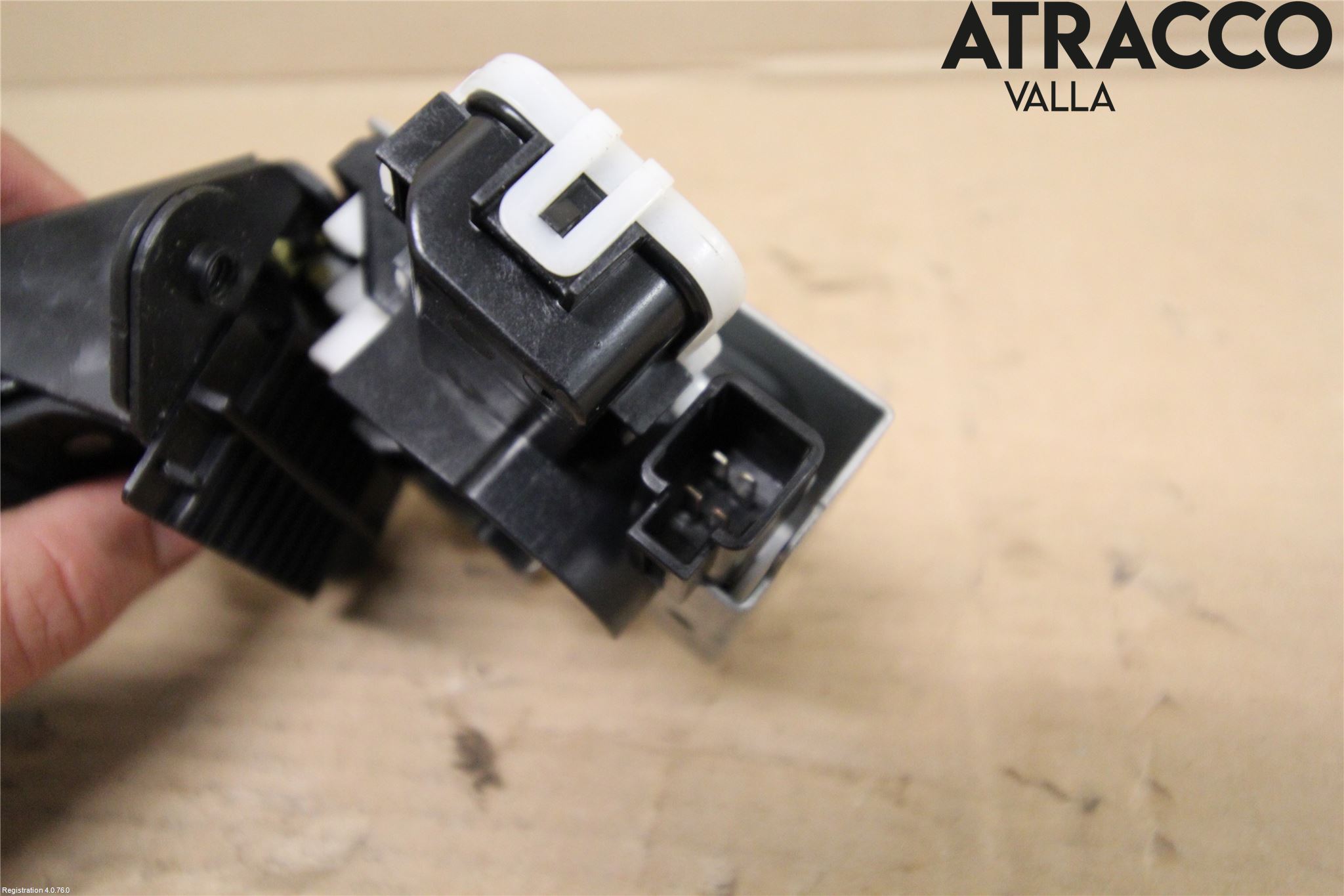 Mazda 2 (DE) 08-15 Låskista Baklucka