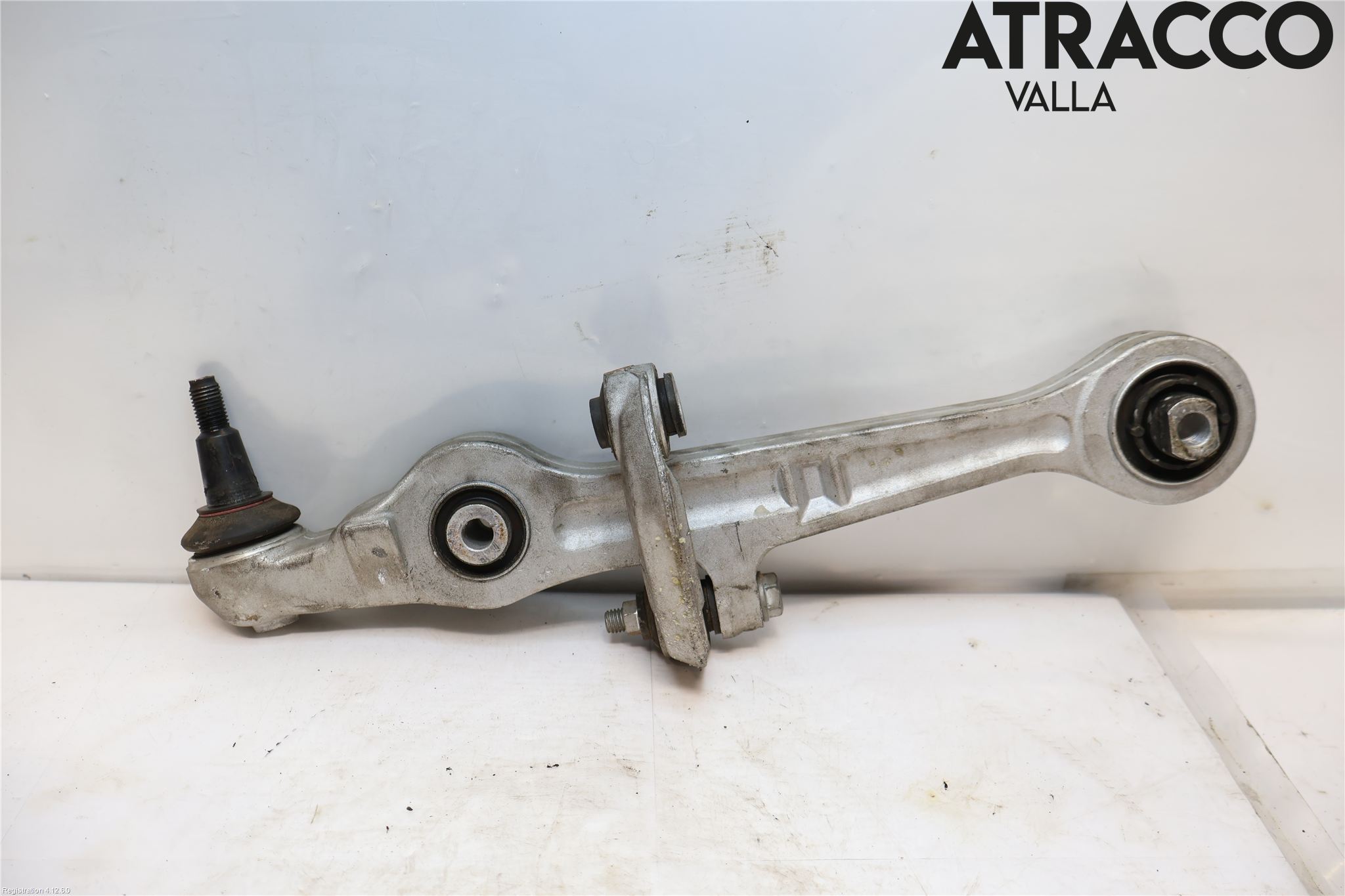 Audi A4/S4 05-07 Bärarm Fram Undre Hö