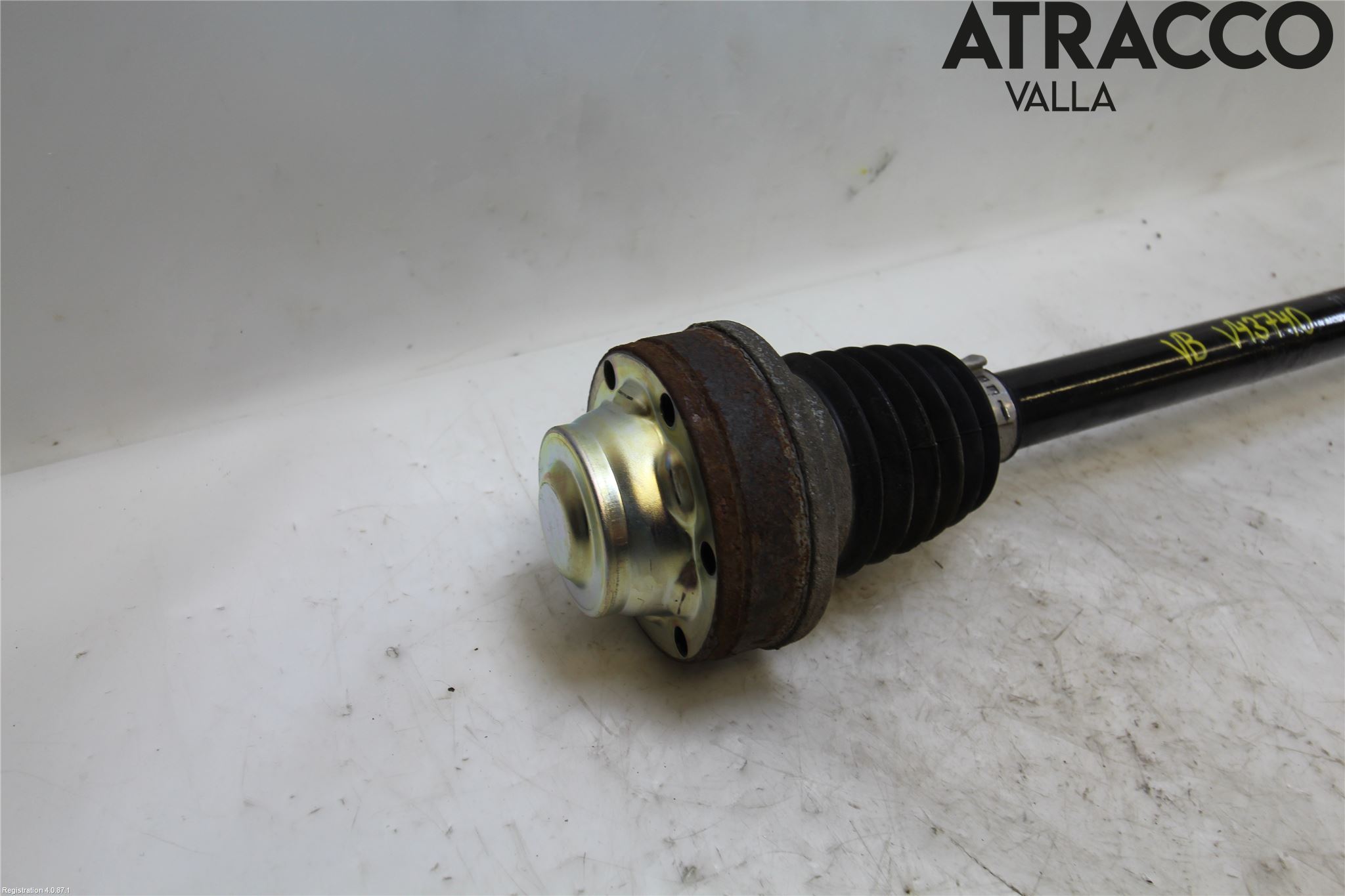 Skoda SUPERB 16-24 Drivaxel Bak Vänster