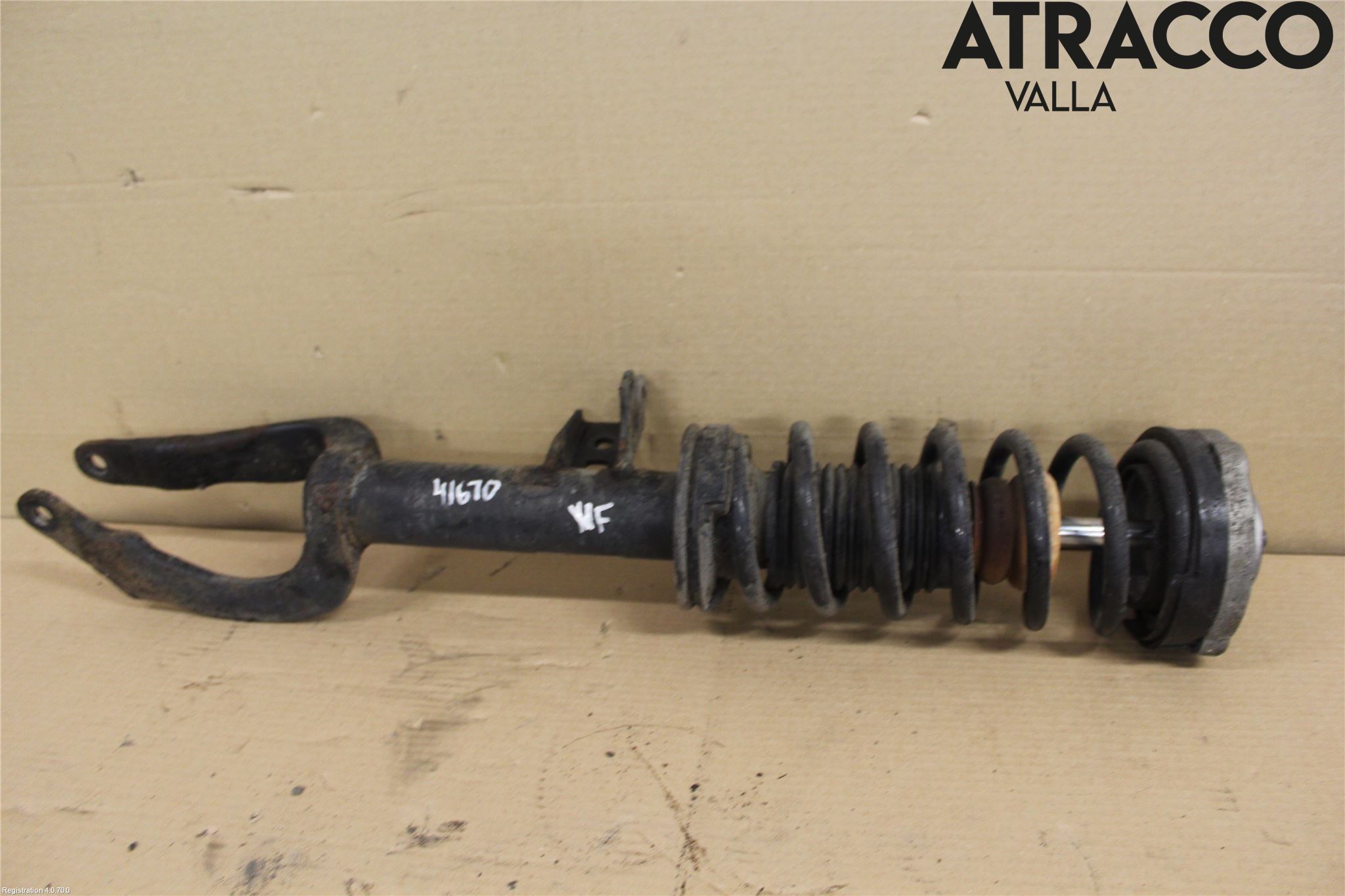 BMW 5 F10/F11/F18 09-17 Fjäderben Fram Vänster