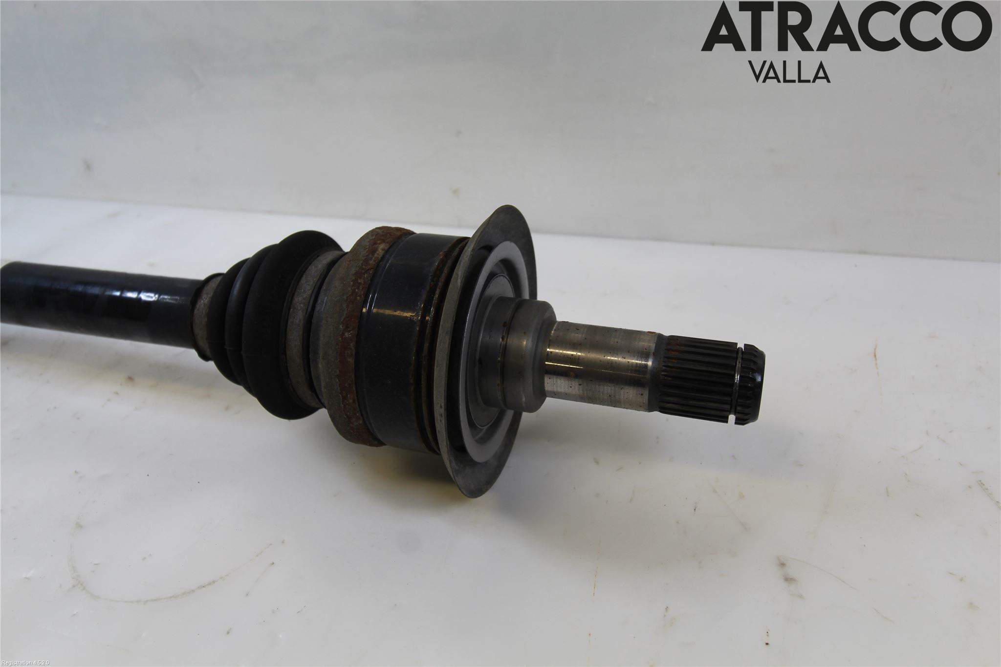 BMW 5 F10/F11/F18 09-17 Drivaxel Bak Vänster