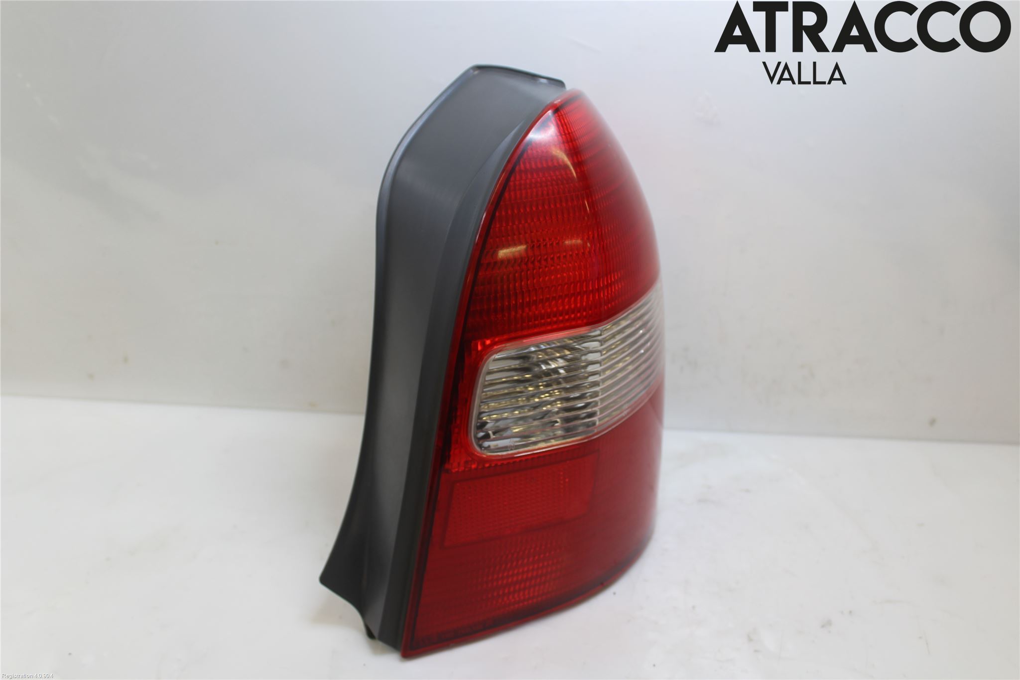 Mazda 323 F 99-03 Bakljus Höger