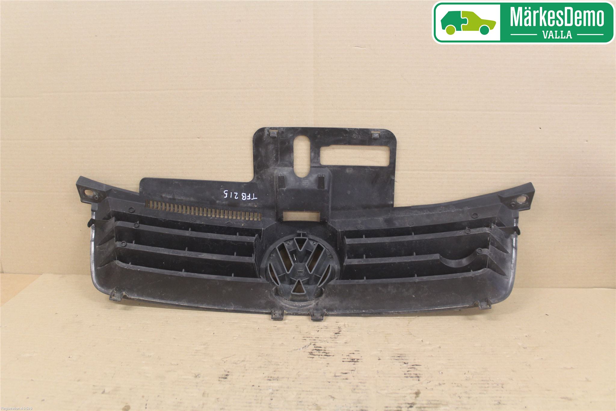 Volkswagen VW POLO 02-05 Grill Komp