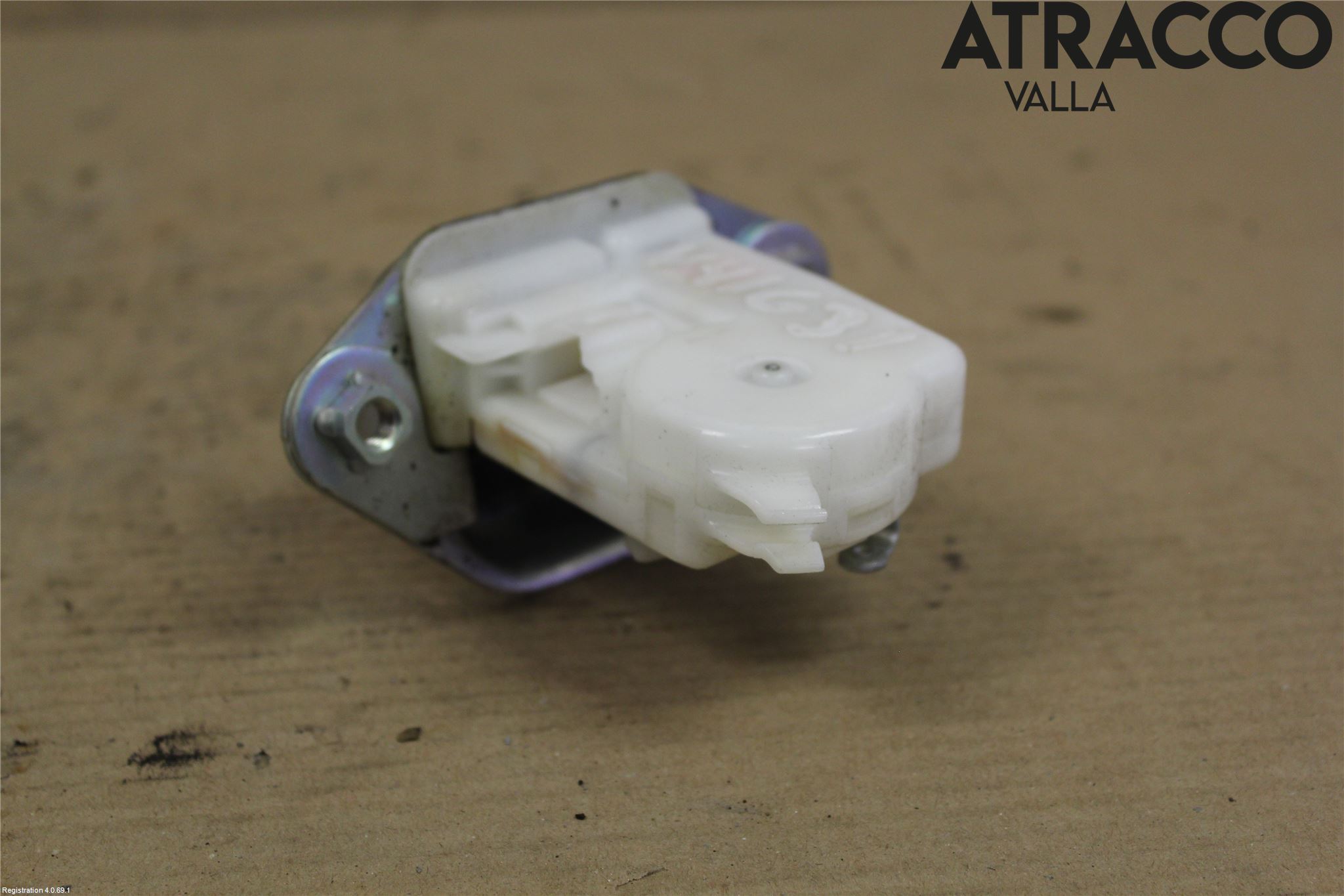 Subaru OUTBACK 10-15 Låskista Baklucka