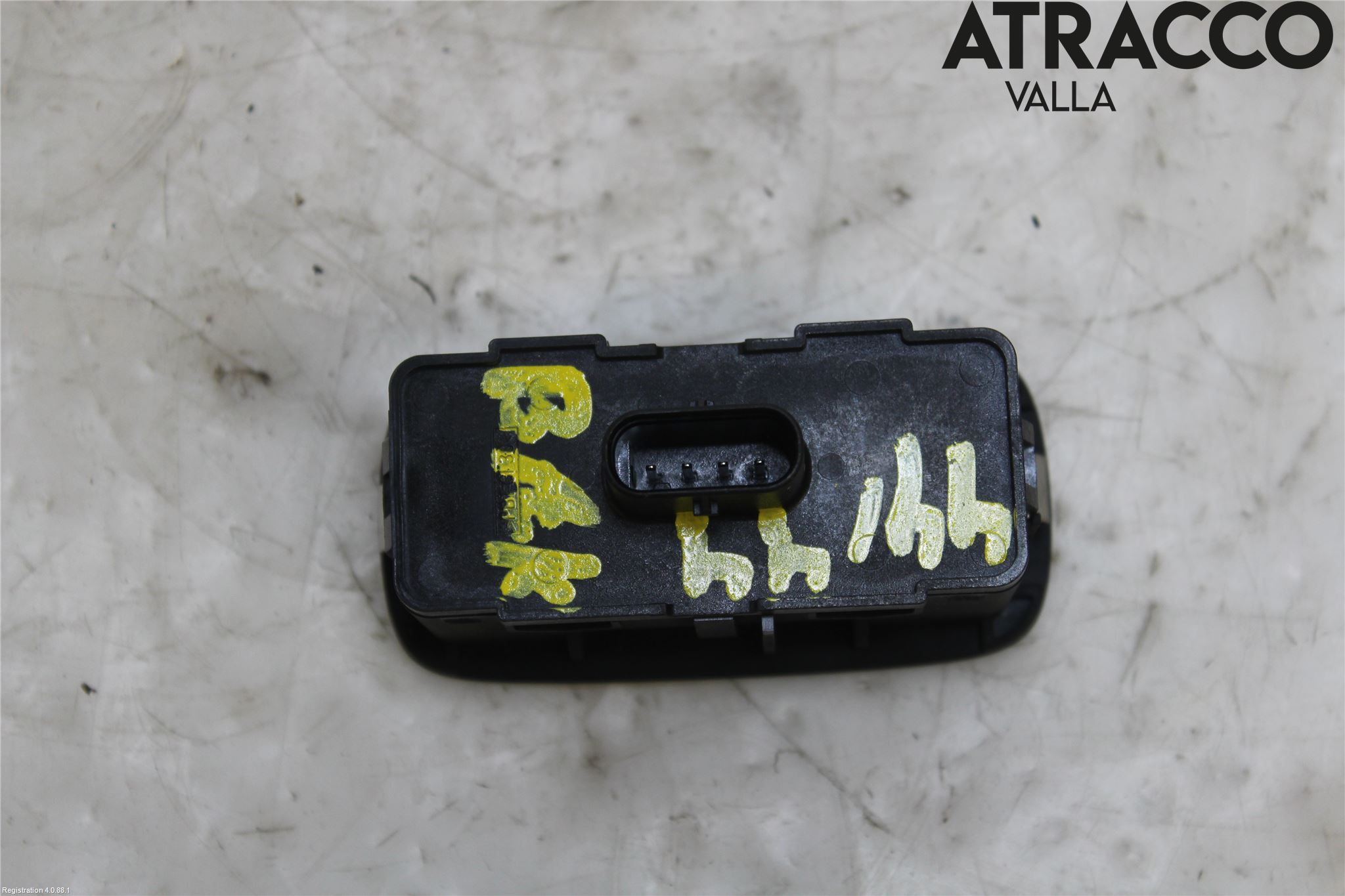 Volvo V90 17->> Strömställare Baklucka