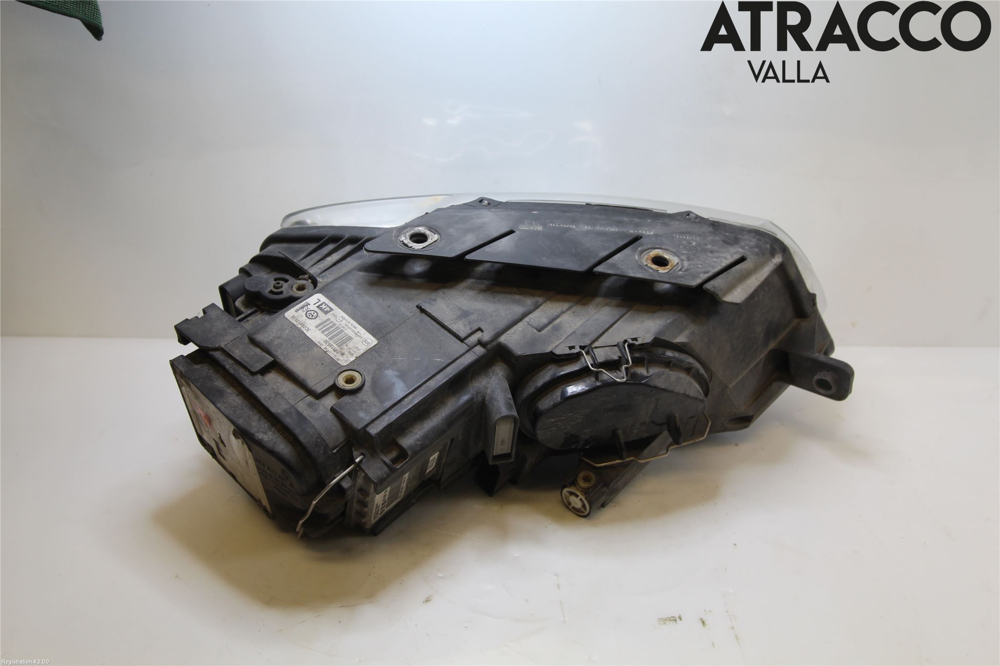Volkswagen VW PASSAT 05-11 Strålkastare Vänster