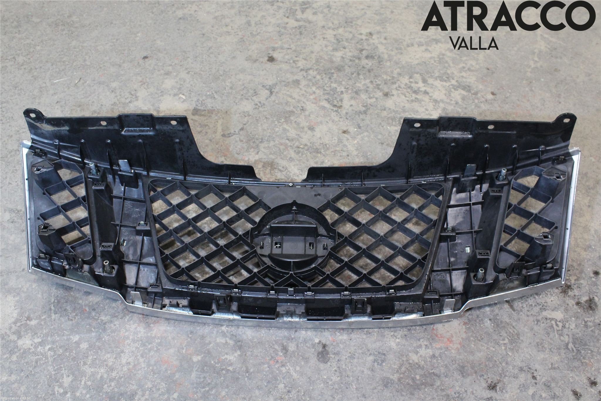 Nissan NAVARA 05-16 Grill Komp