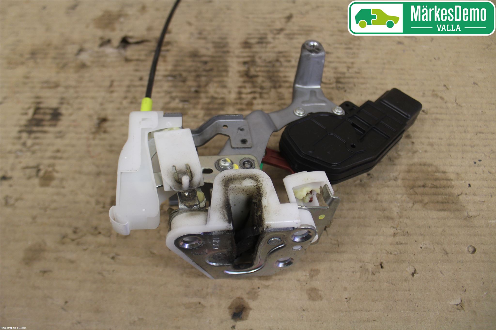 Toyota AYGO 06-14 Låskista-Dörrlås