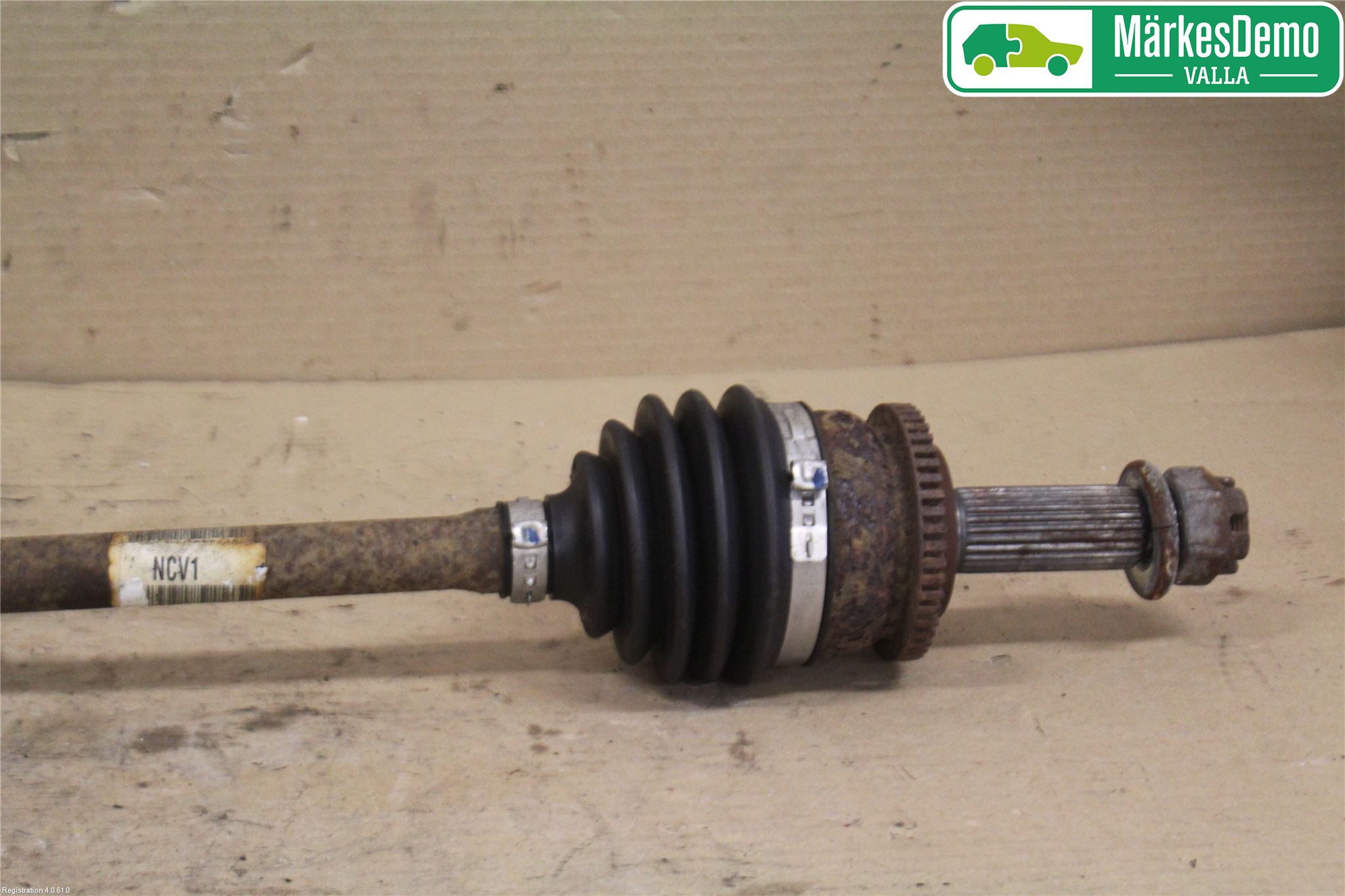 Hyundai i20 PB 09-14 Drivaxel Fram Vänster