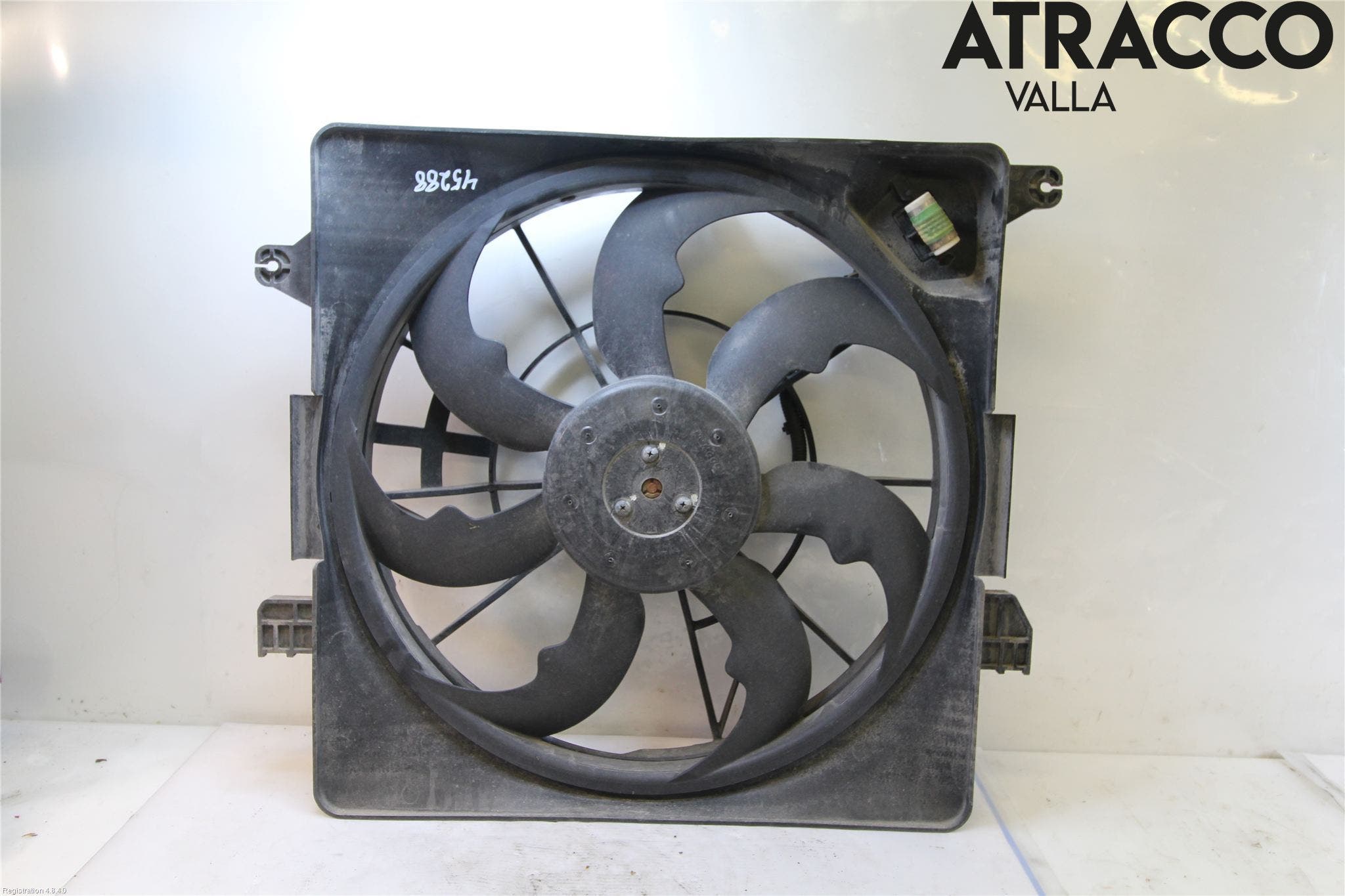 Hyundai i40 08-15 Kylfläkt El