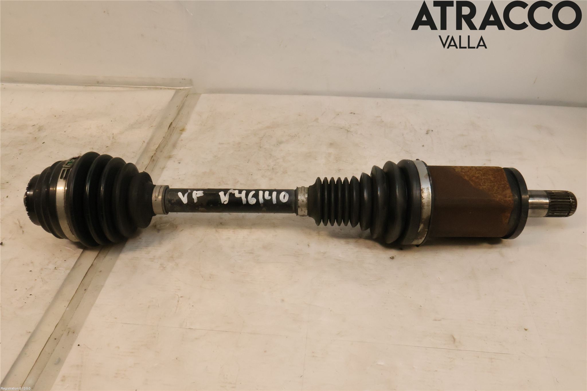 BMW 3 F30/F31/F80 12-19 Drivaxel Fram Vänster