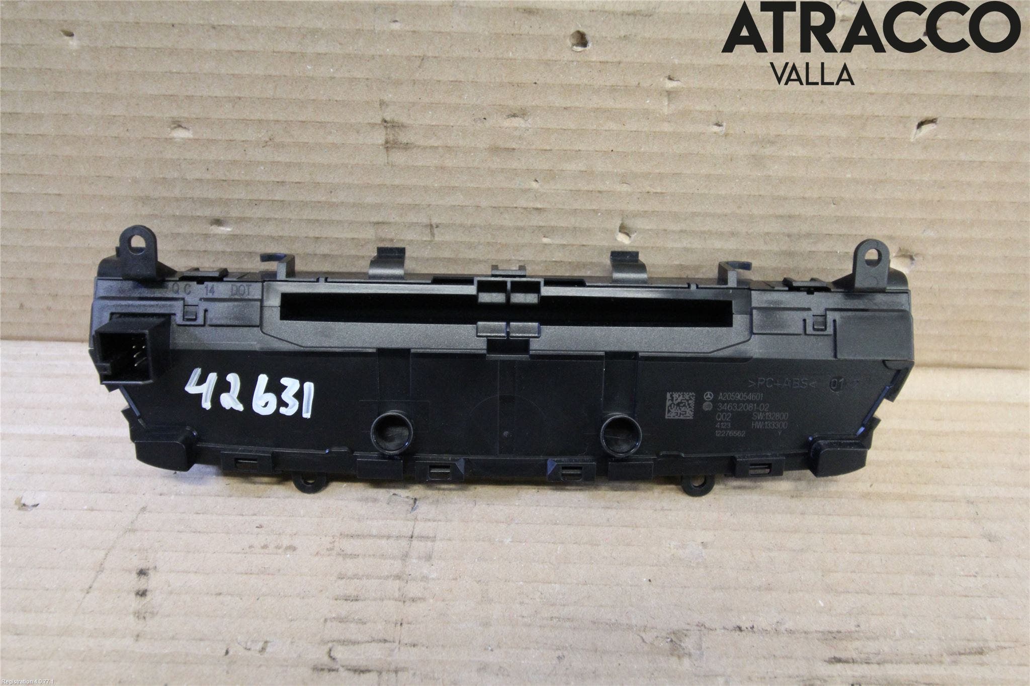 Mercedes-Benz MB C-KLASS (W205) 14-21 Cd Radio - Multimediapanel