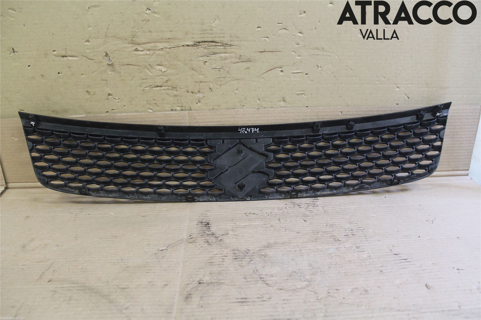 Suzuki SWIFT 05-10 Grill Komp