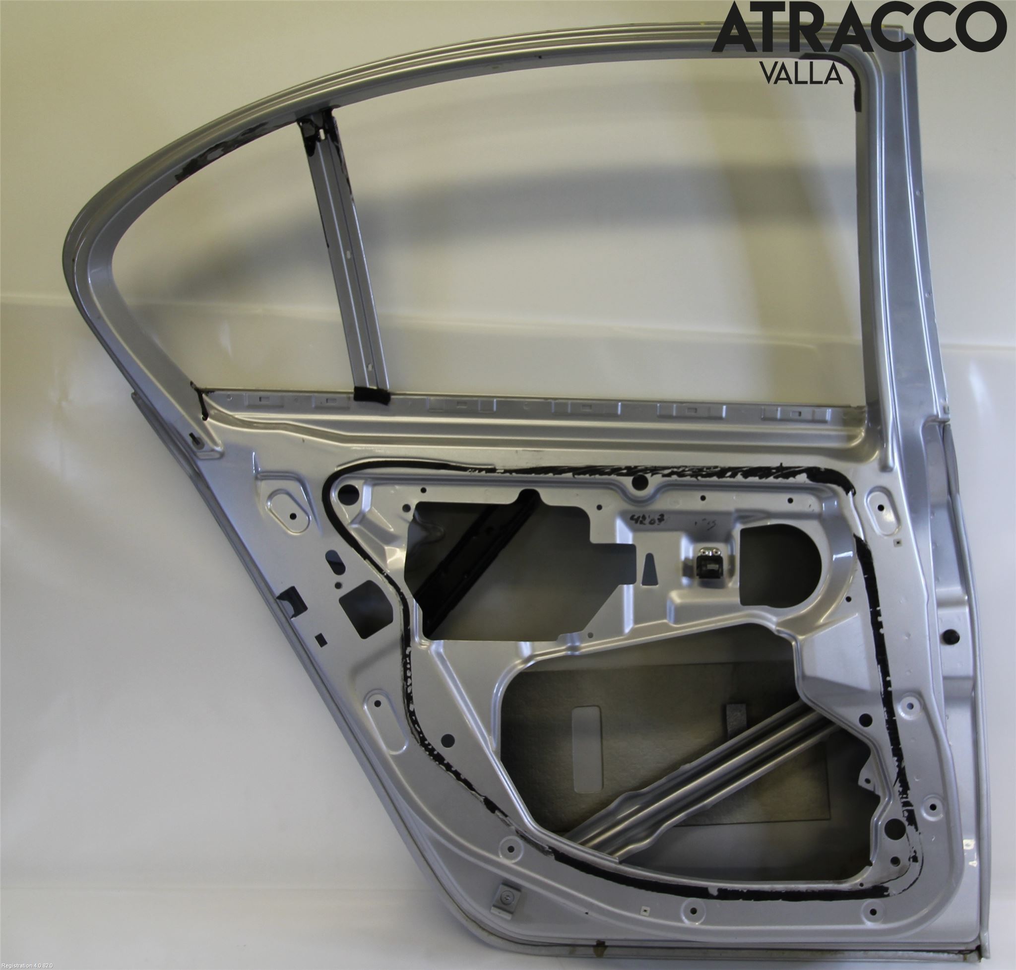 BMW 5 E60/61 Sed/Tou 02-10 Dörr Bak Vänster