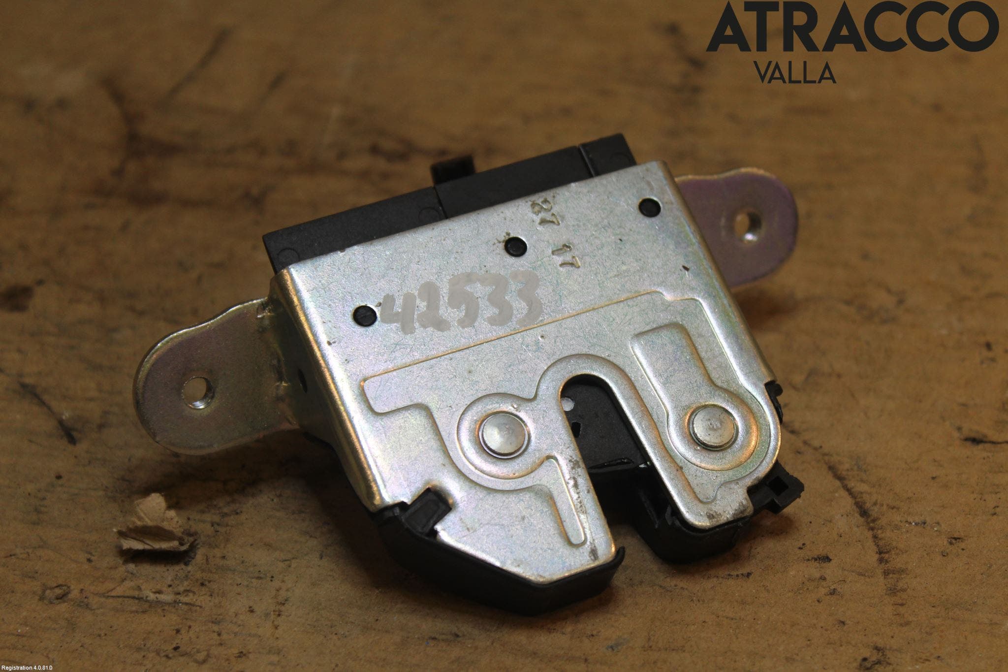 Opel ASTRA K 16-22 Låskista Baklucka