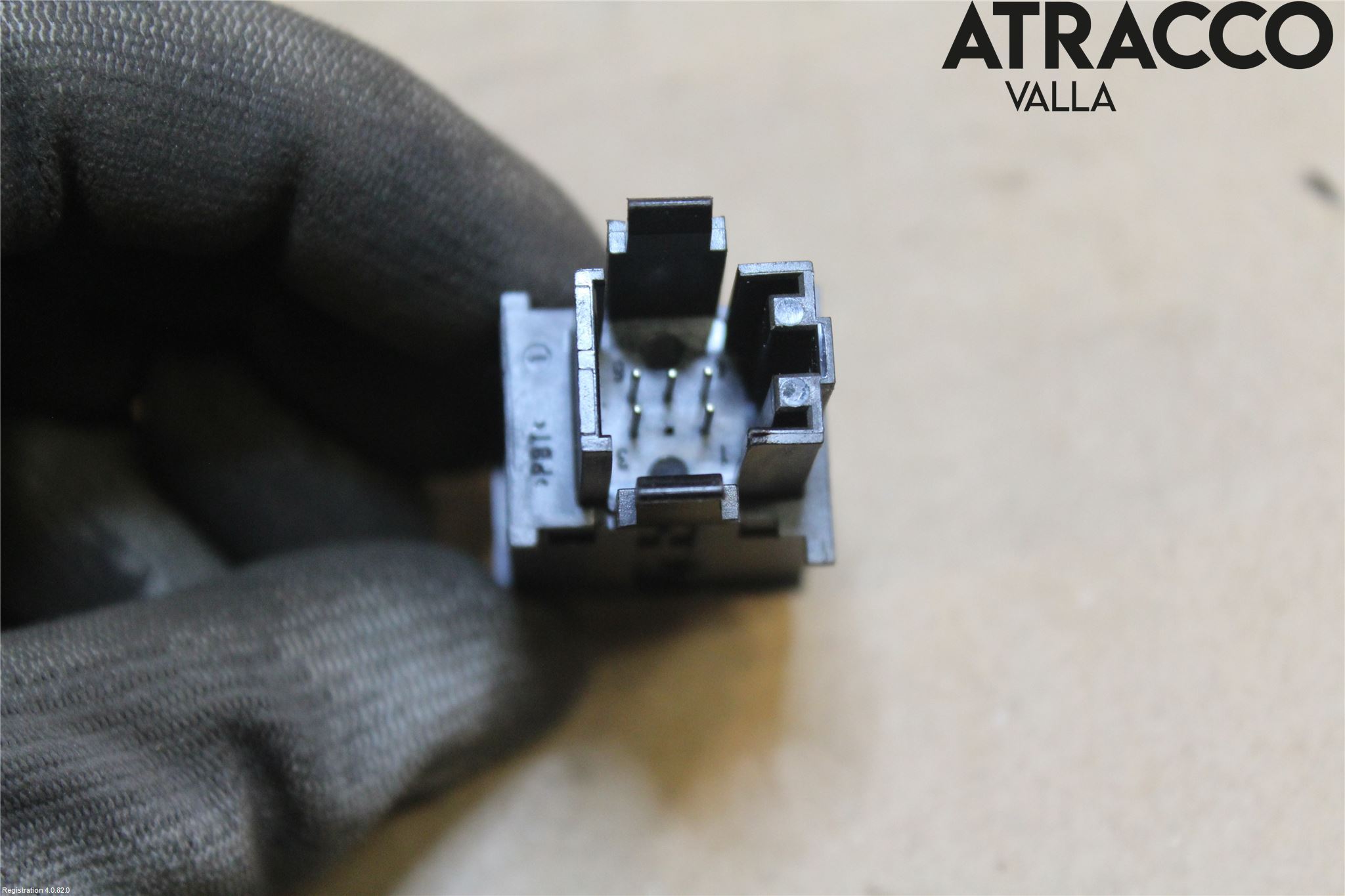 Seat LEON 06-12 Strömställare Antispinn