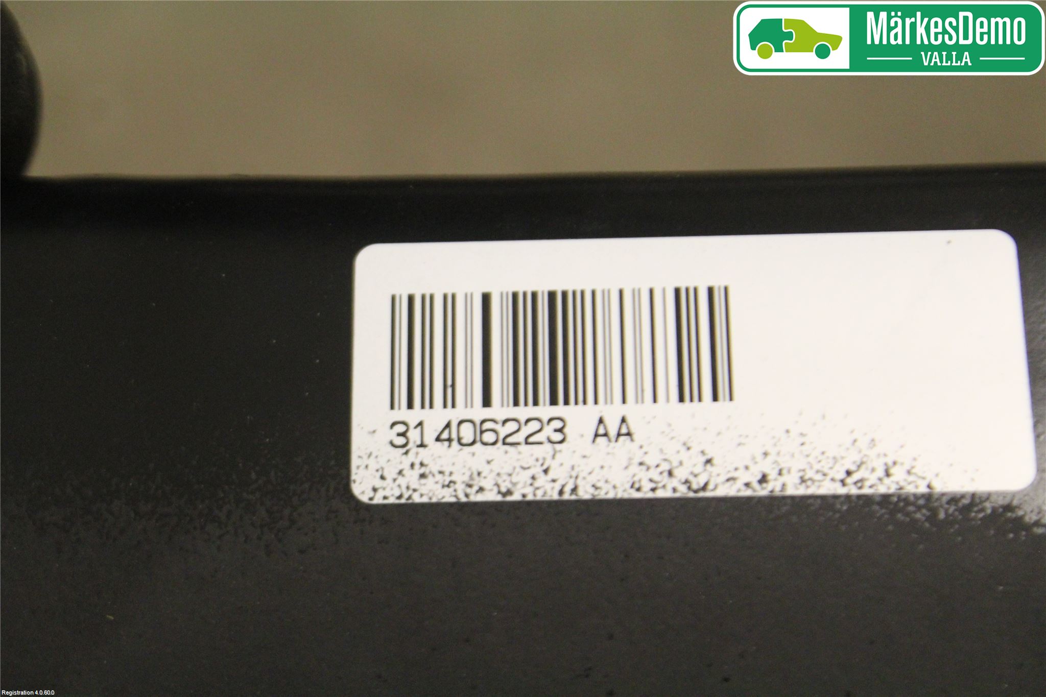 Volvo V40 12-19 Bakaxelbalk