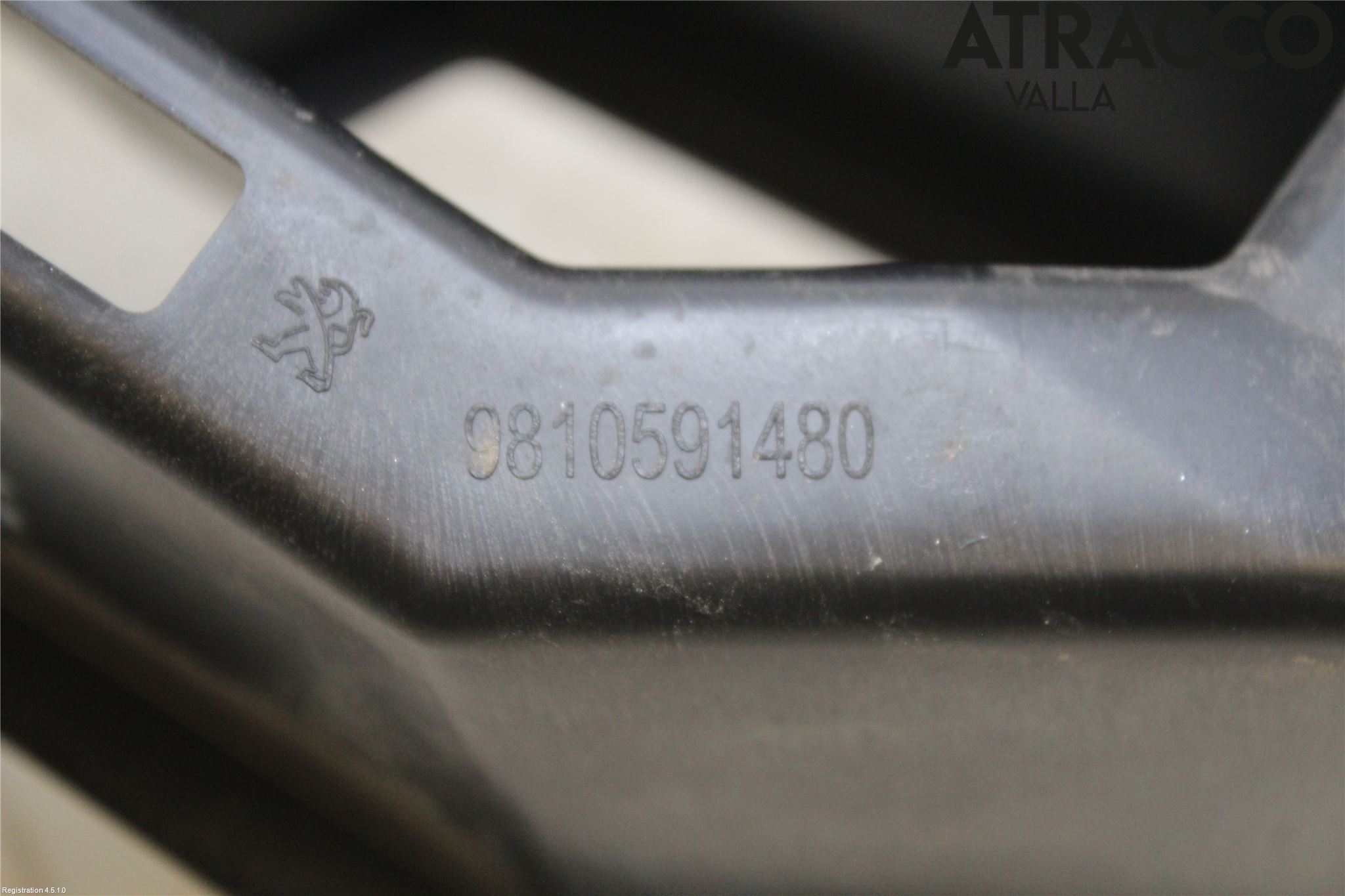 Peugeot 3008 17-24 Stötfångarfäste Bak Hö