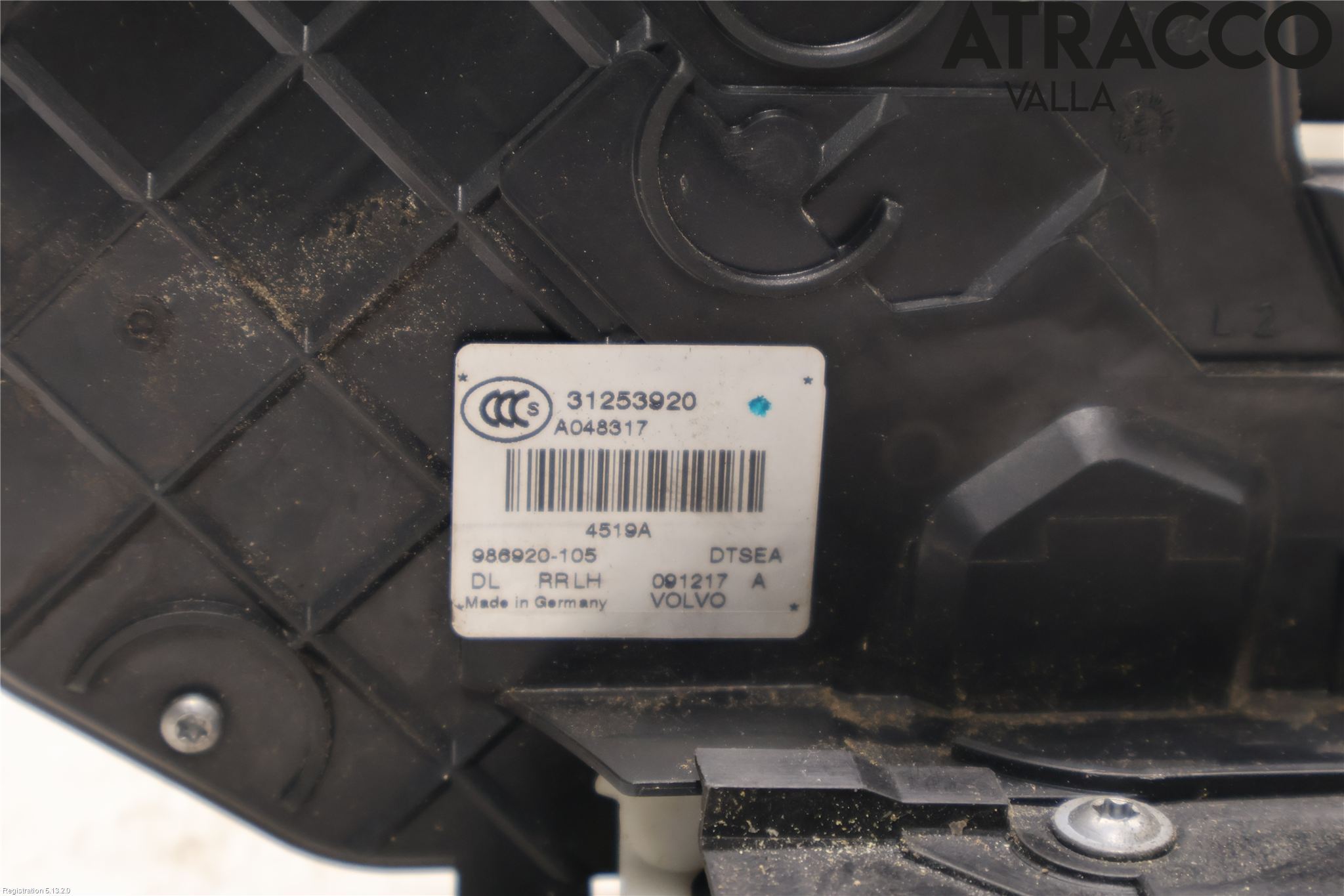 Volvo XC70 08-13 Låskista-Dörrlås