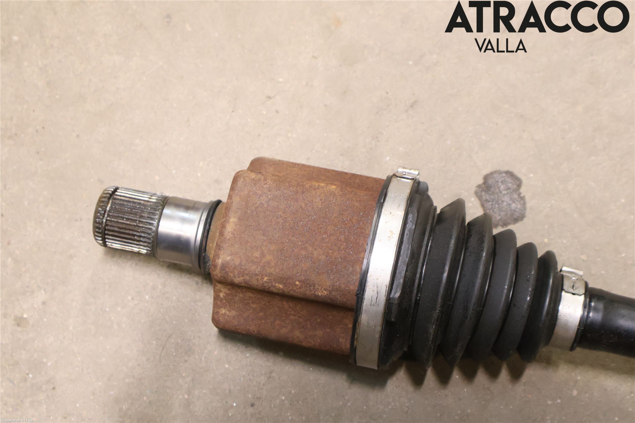 Volkswagen VW PASSAT 15-19 Drivaxel Fram Vänster