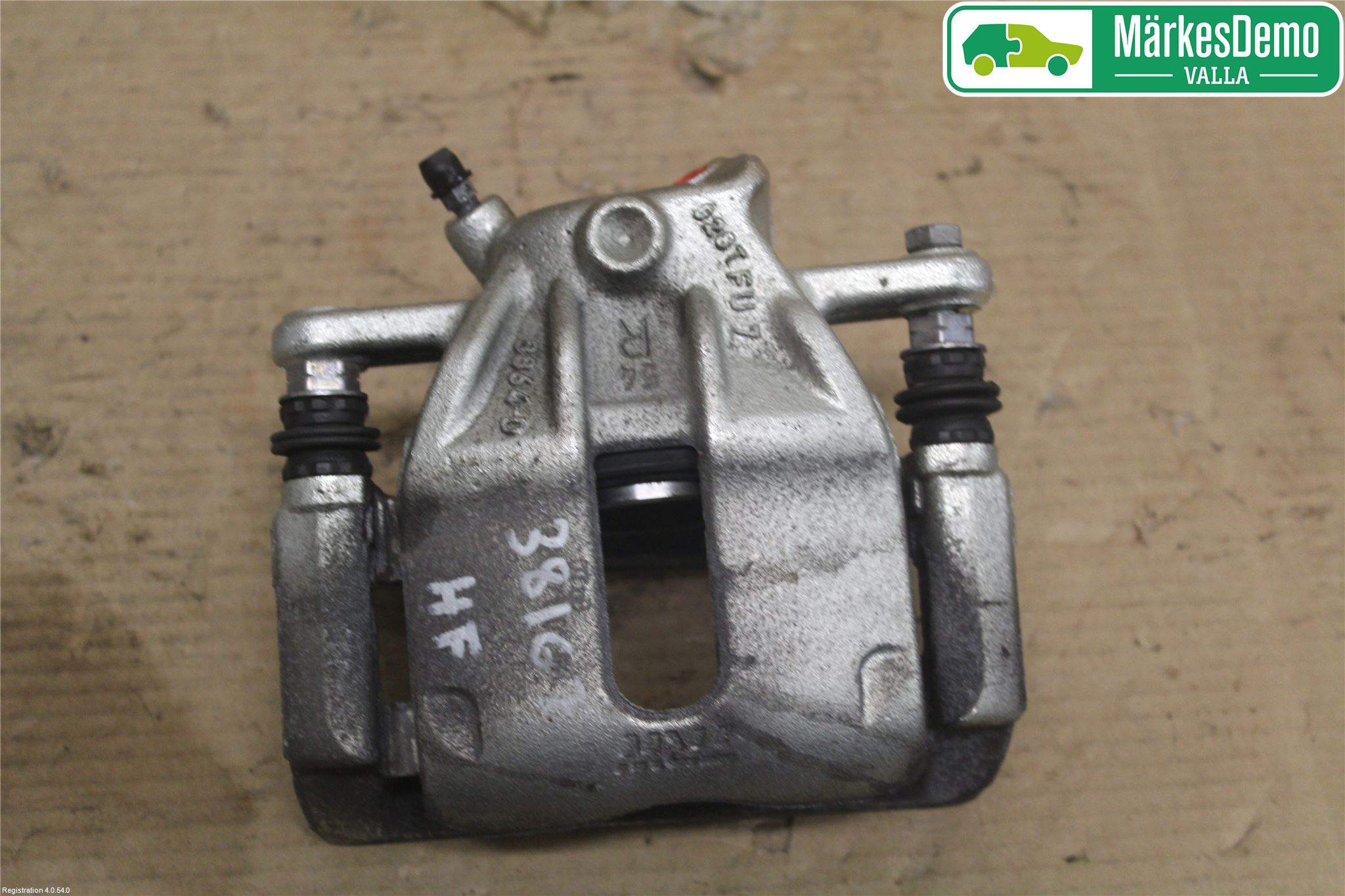 Renault CLIO IV 12-16 Bromsok Fram Höger