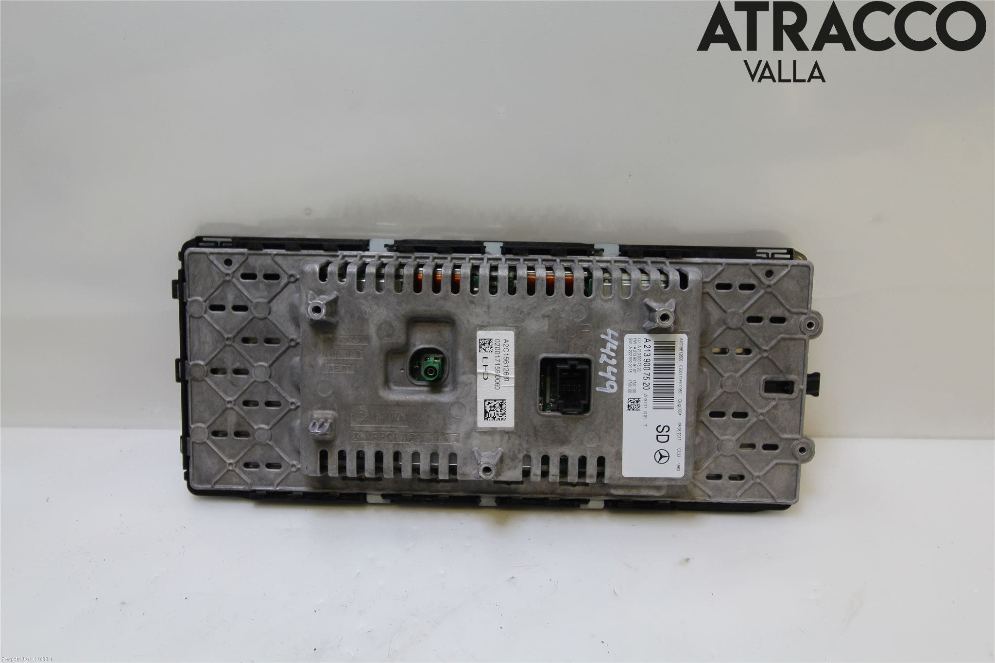 Mercedes-Benz MB E-KLASS (W213) 16-23 Bildskärm