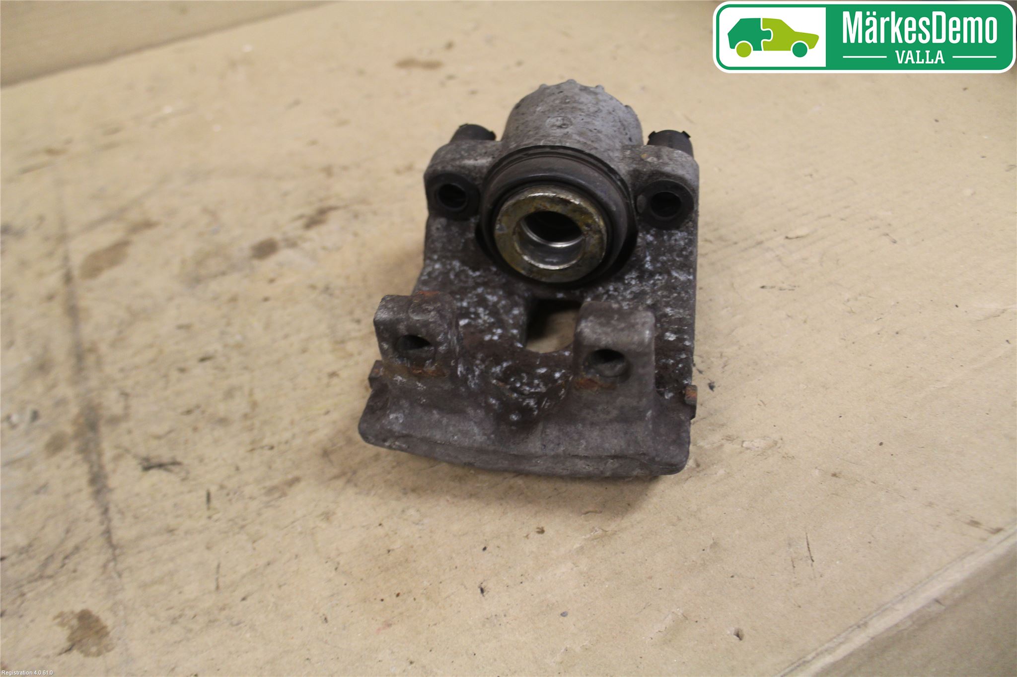 BMW 5 E60/61 Sed/Tou 02-10 Bromsok Bak Vänster