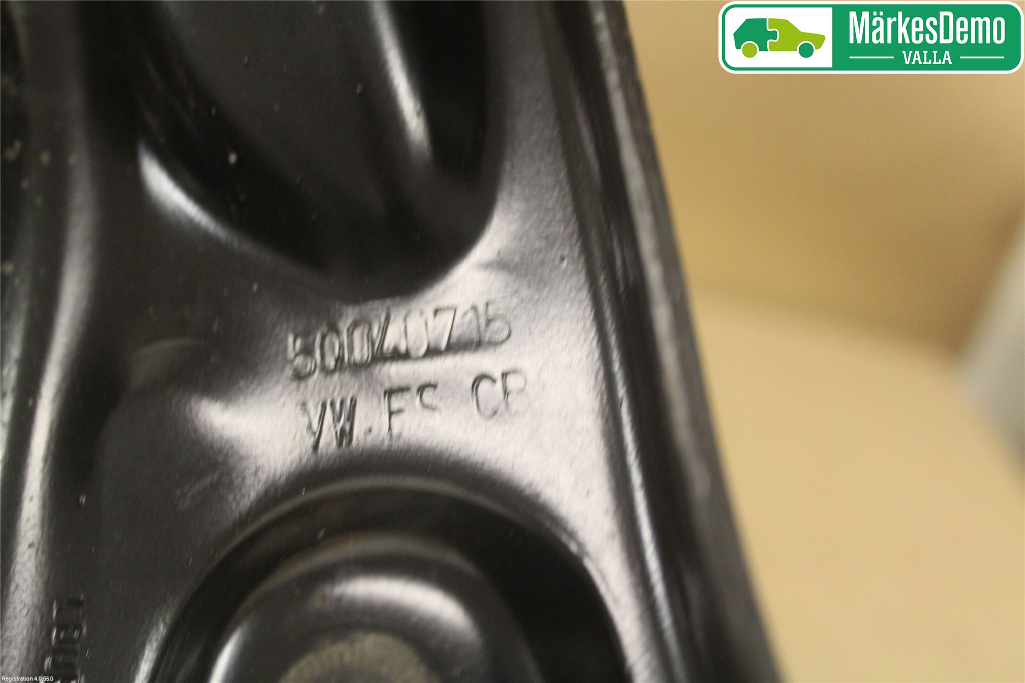 Skoda OCTAVIA (5E) 13-20 Bärarm Fram Undre Vä