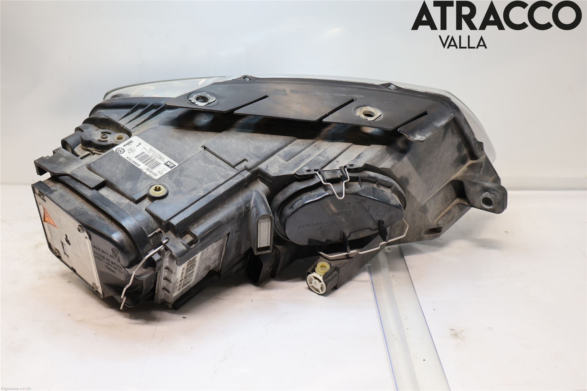 Volkswagen VW PASSAT 05-11 Strålkastare Vänster