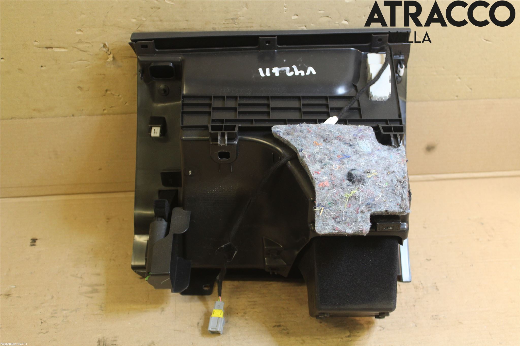 Peugeot 3008 17-24 Handskfack