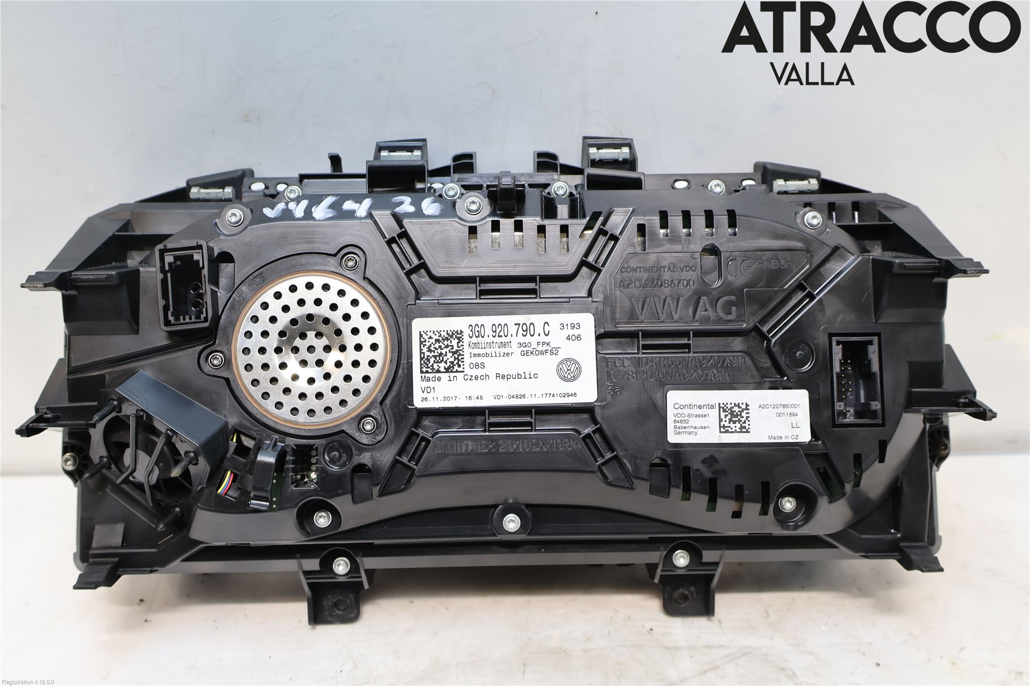 Volkswagen VW PASSAT 15-19 Instrument Komb